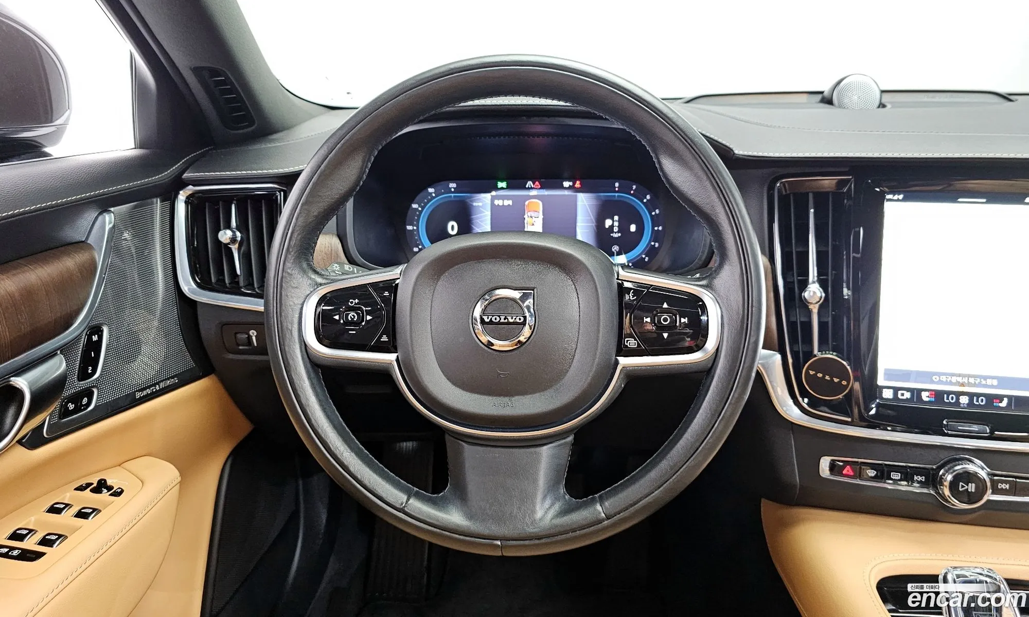 Volvo S90 2022 LVYPTL12DNP269405 — 18