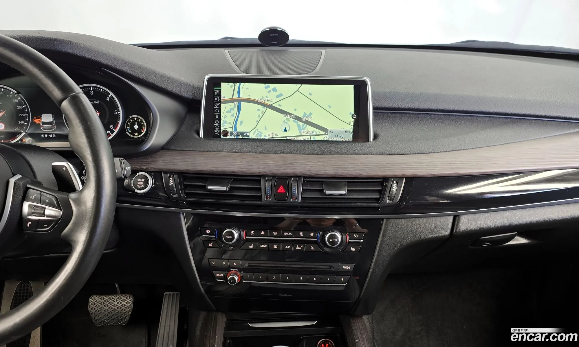 BMW X5 2016 WBAKS6102G0N63210 — 14