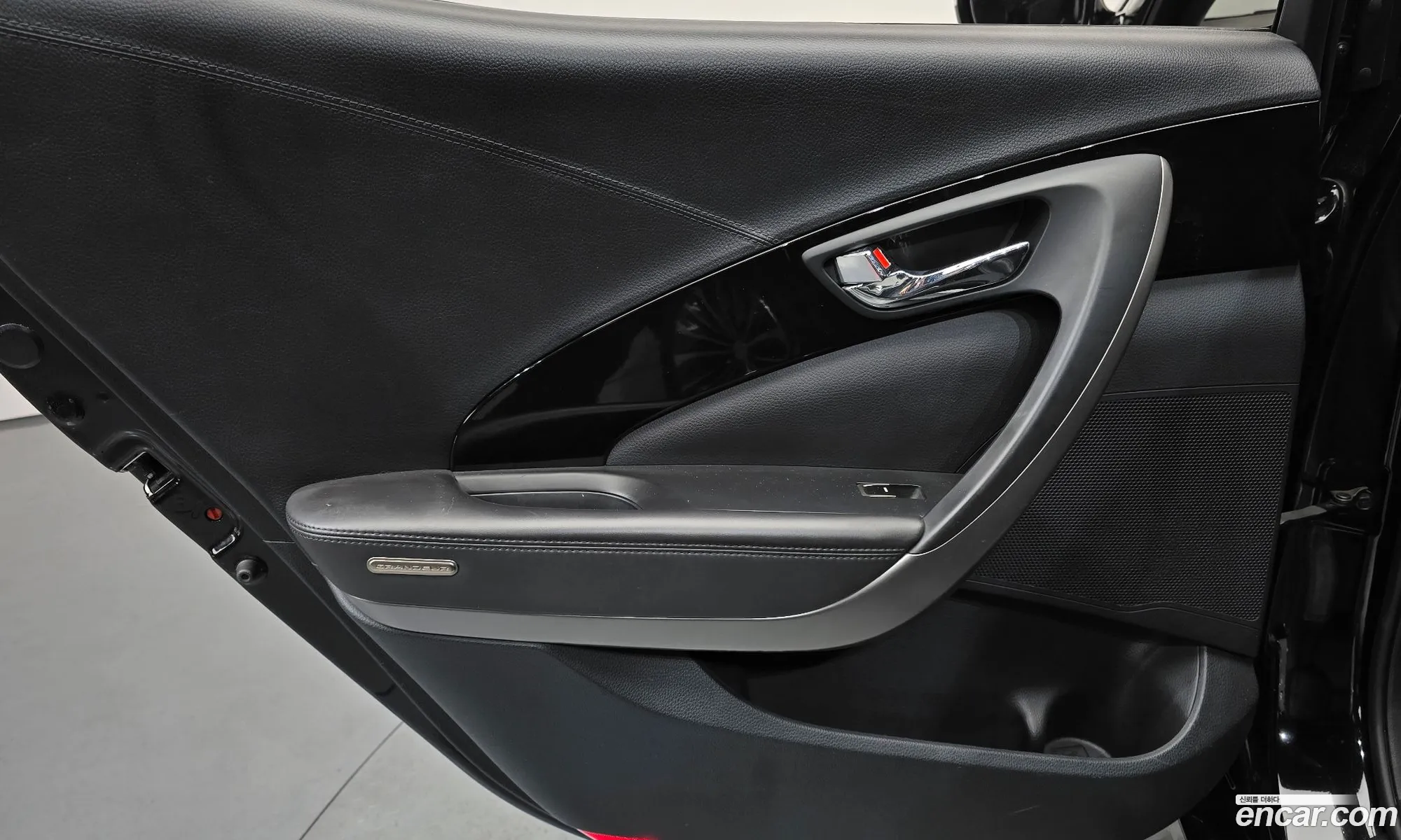 Hyundai Grandeur HG 2014 — 23