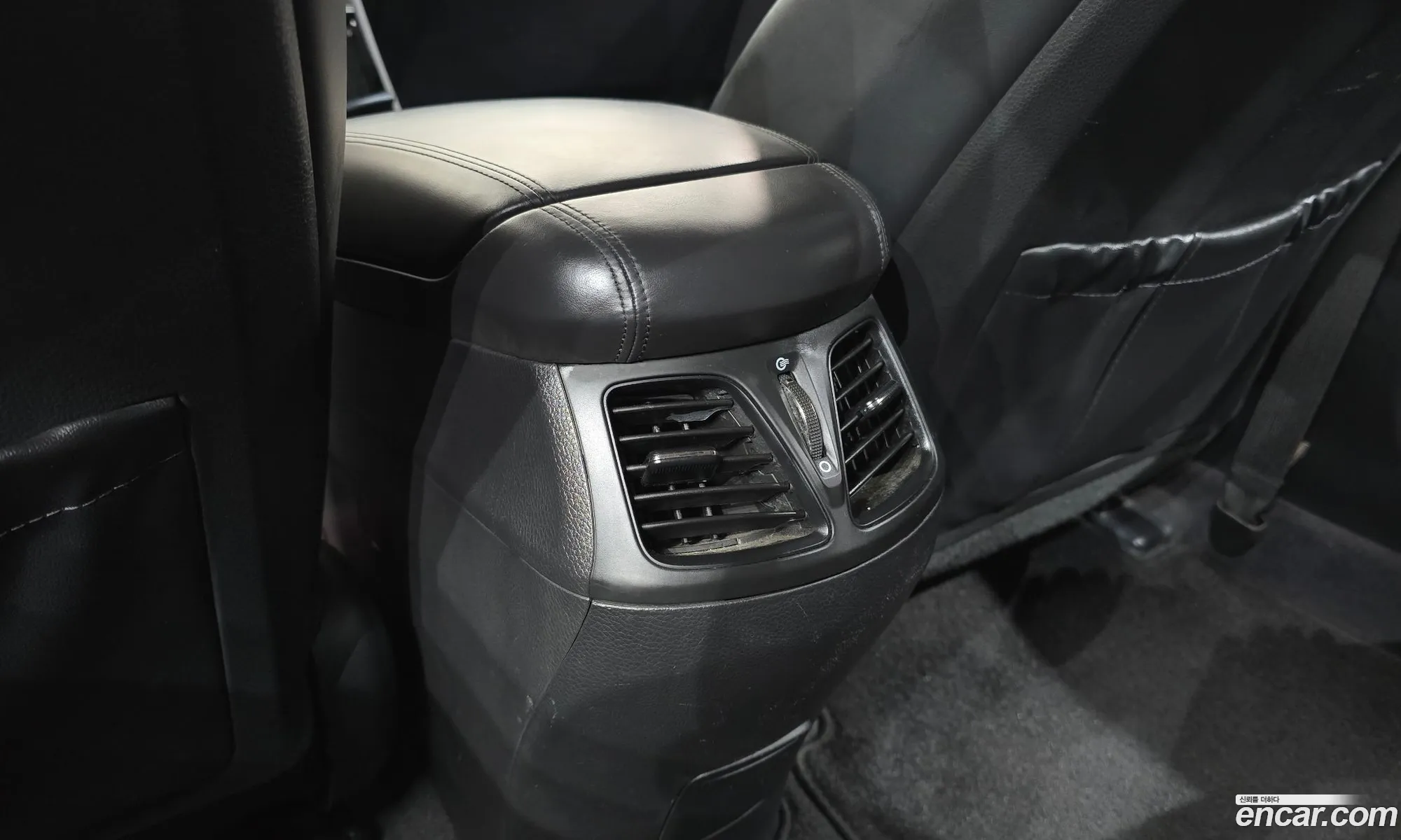 Hyundai Grandeur HG 2014 — 24
