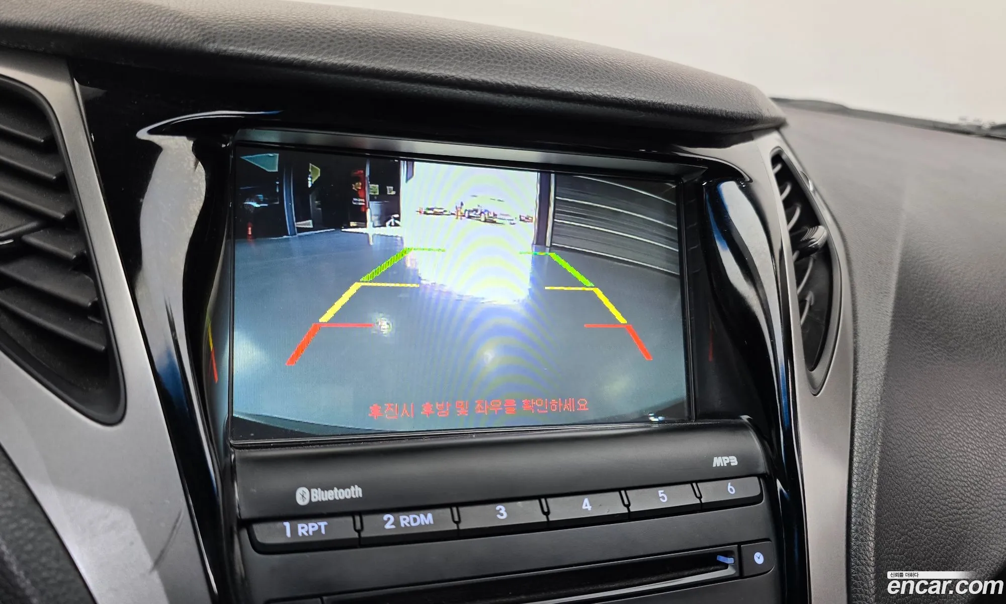 Hyundai Grandeur HG 2014 — 25
