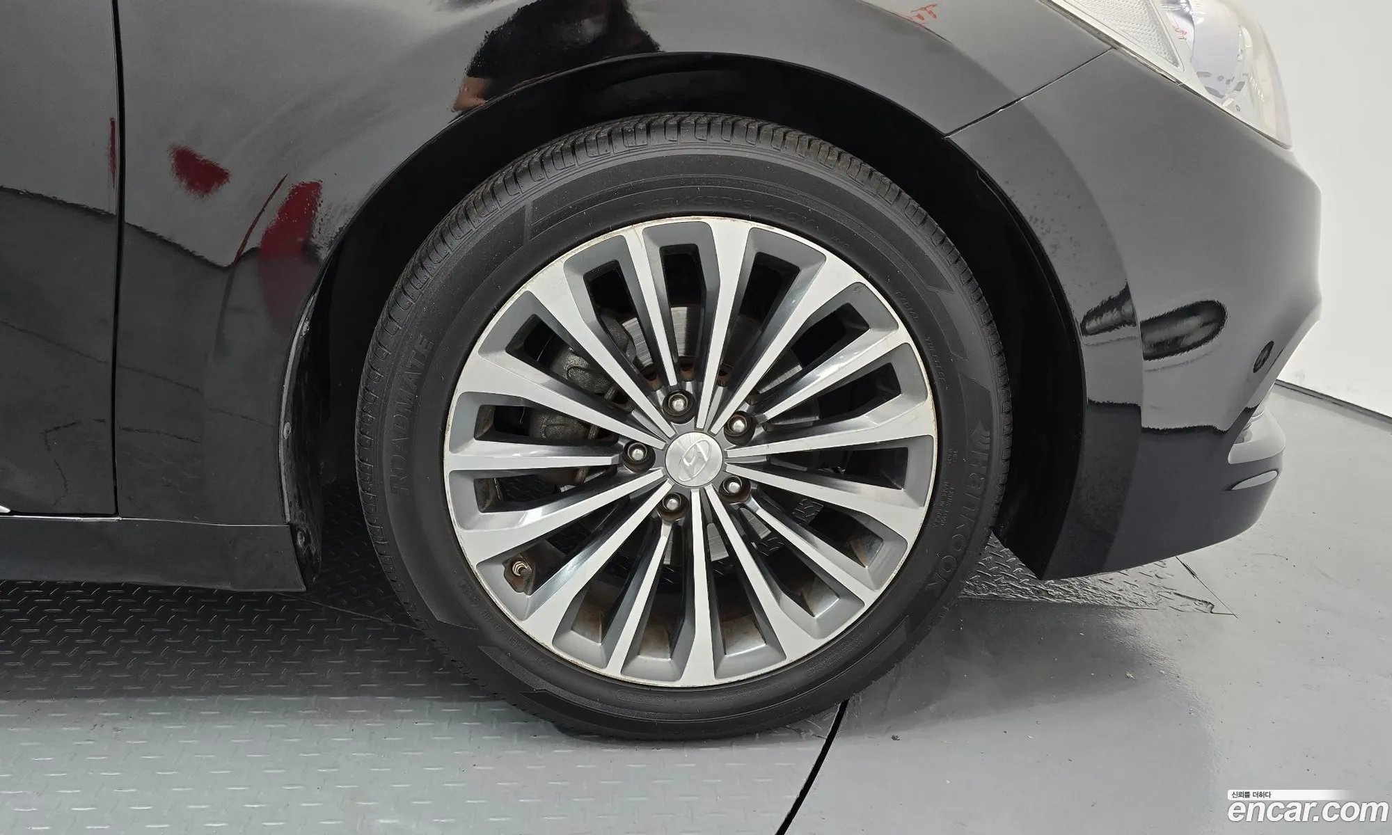 Hyundai Grandeur HG 2014 — 31