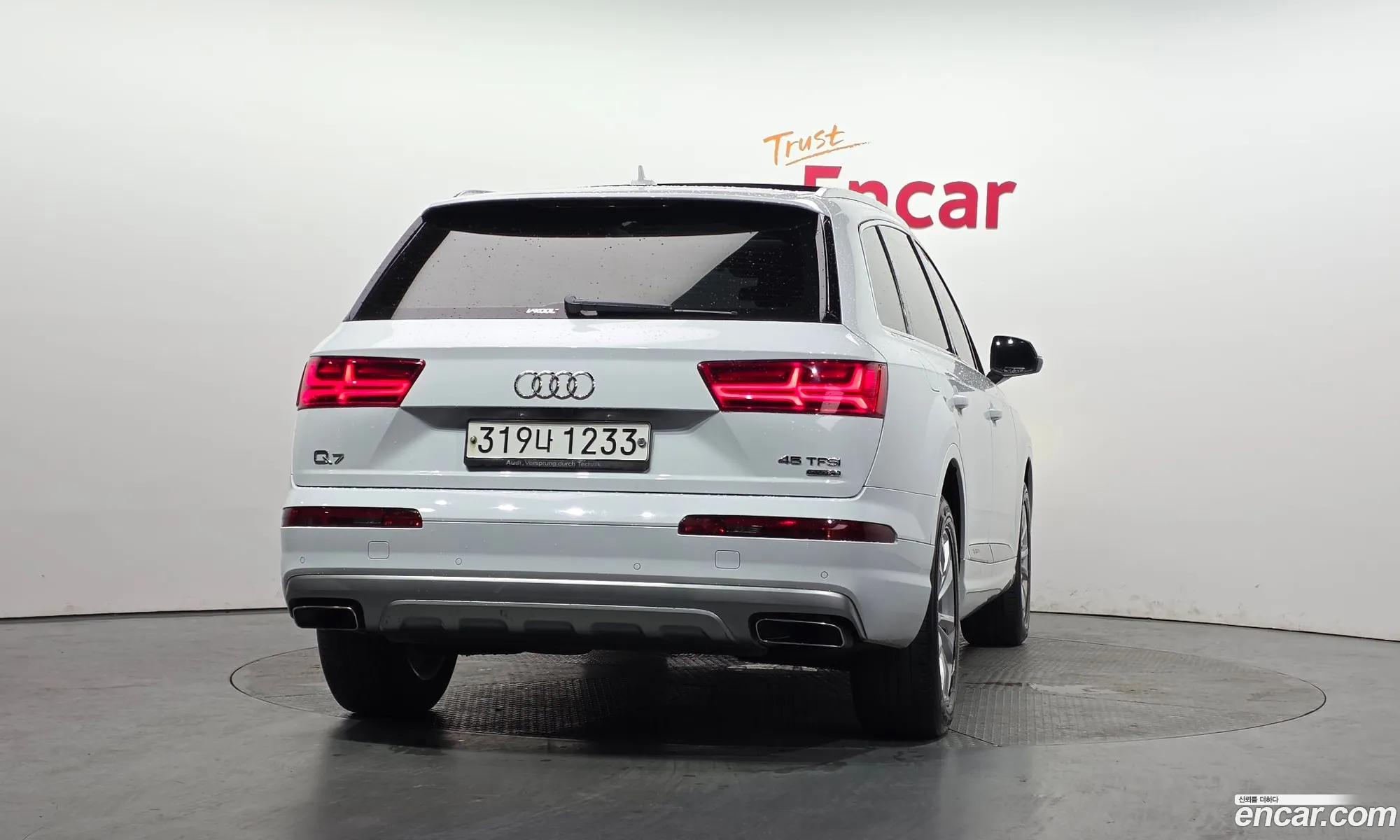 Audi Q7 2019 WAUZZZ4M4KD043313 — 2