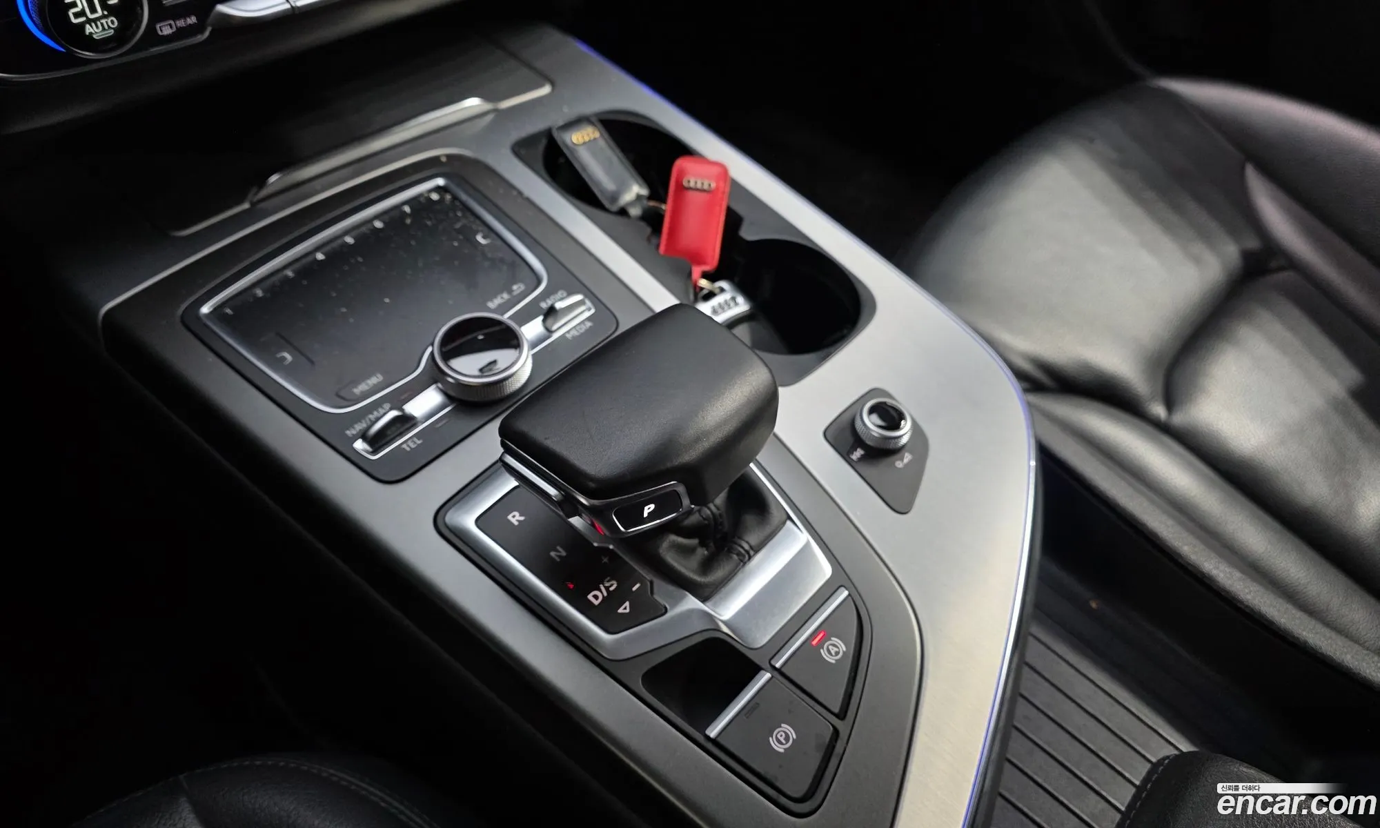 Audi Q7 2019 WAUZZZ4M4KD043313 — 16