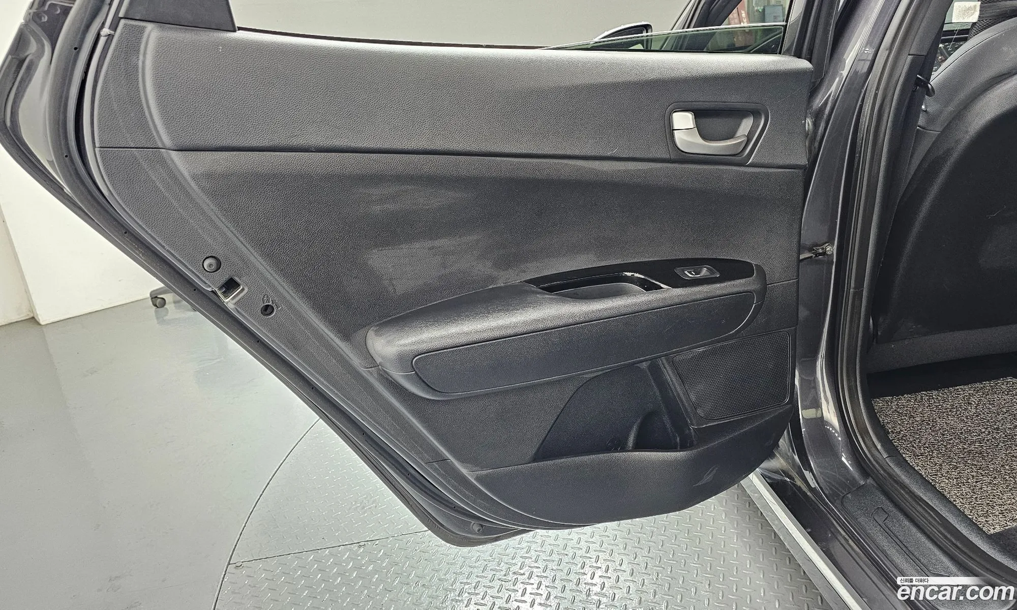 Kia K5 2017 — 2