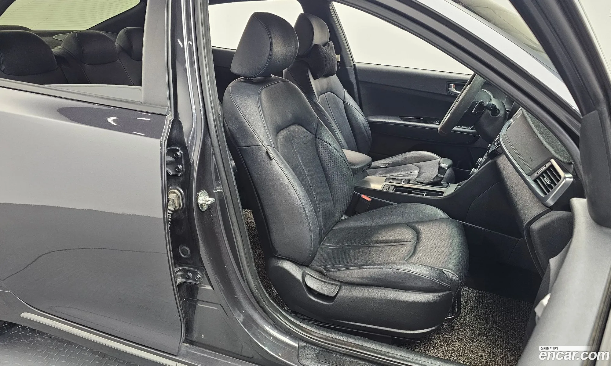 Kia K5 2017 — 27