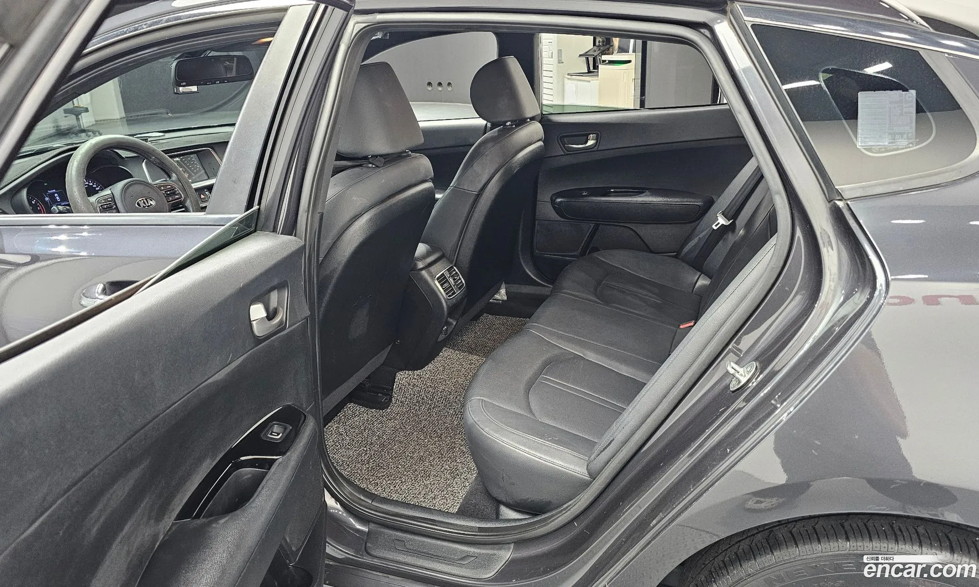 Kia K5 2017 — 23