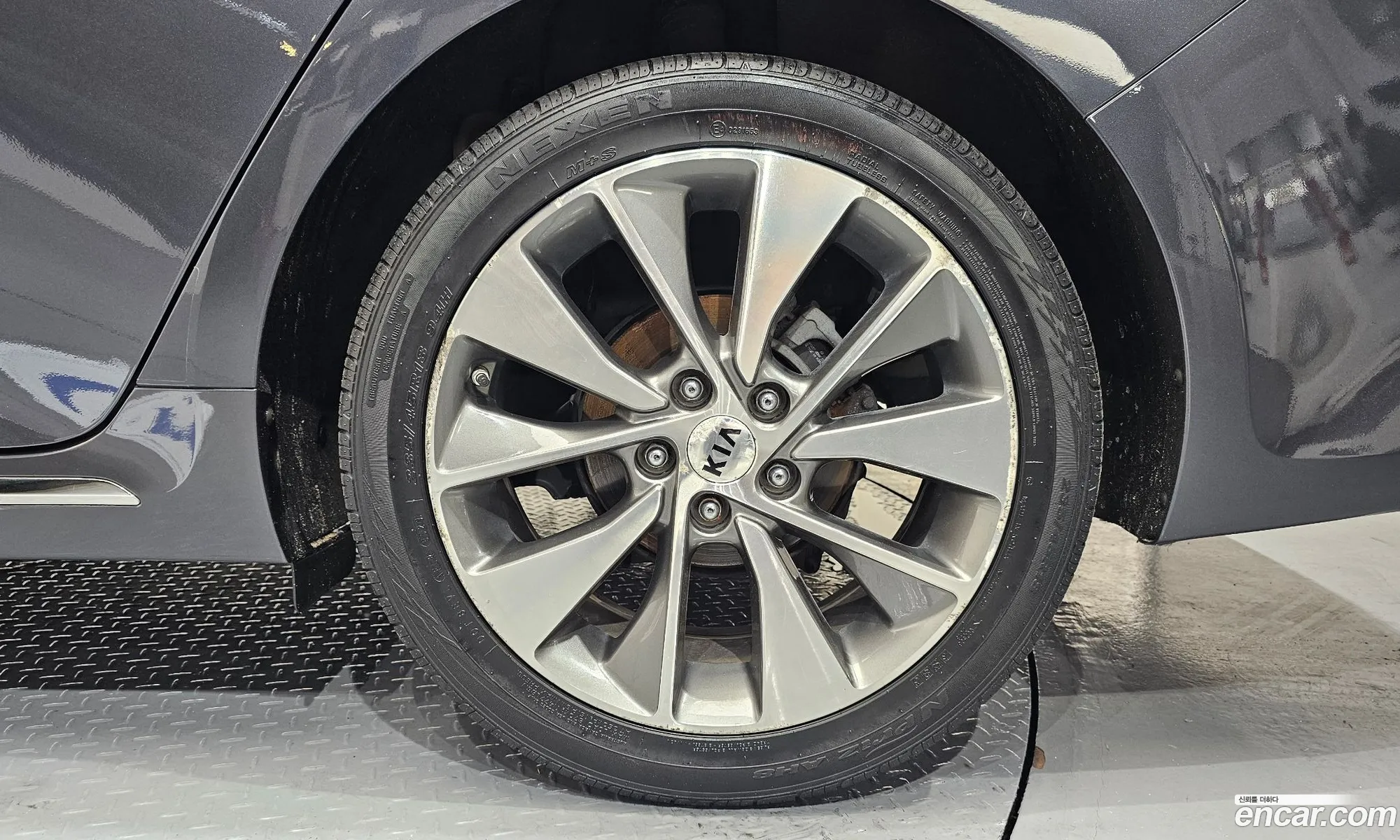 Kia K5 2017 — 26