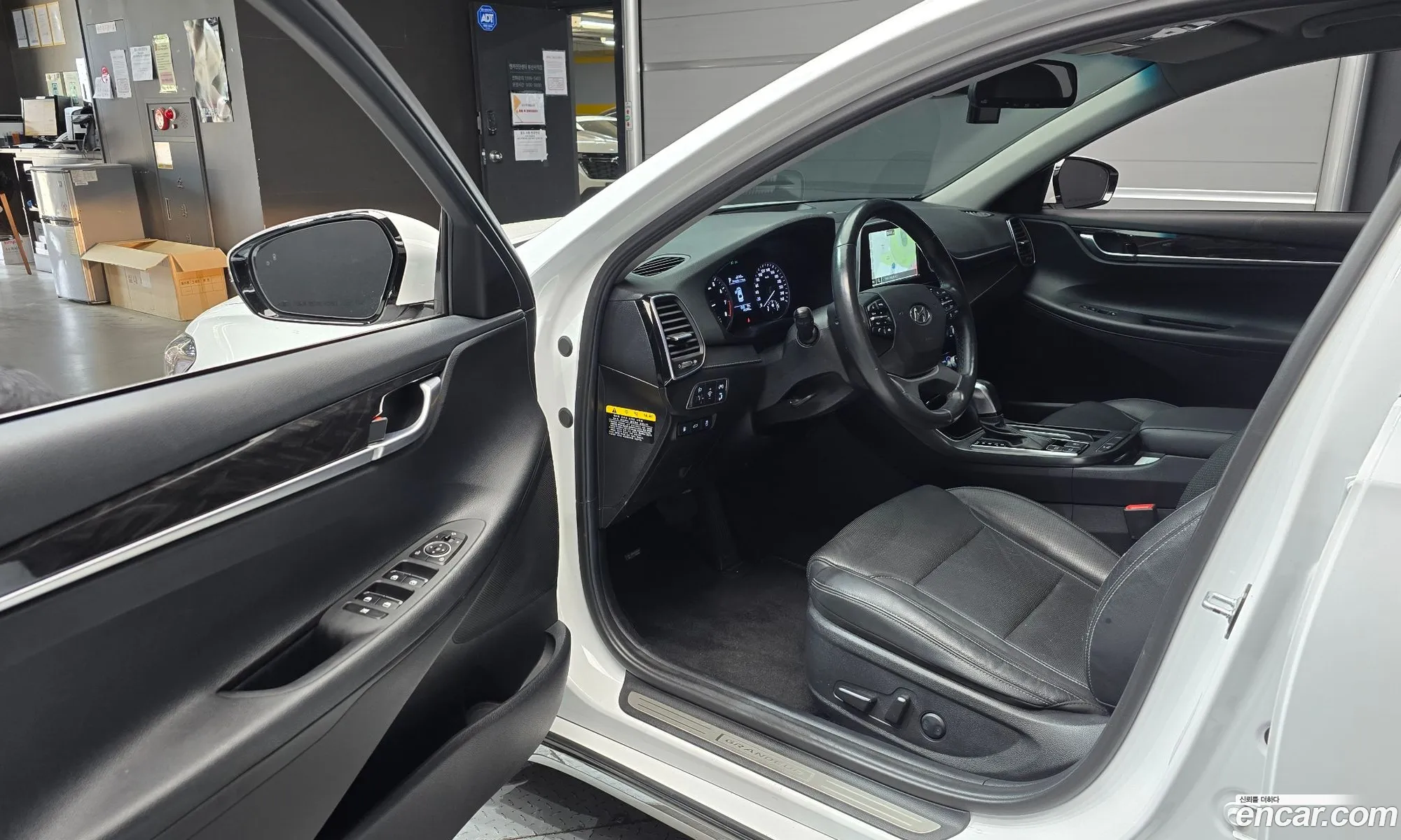 Hyundai Grandeur IG 2017 — 26