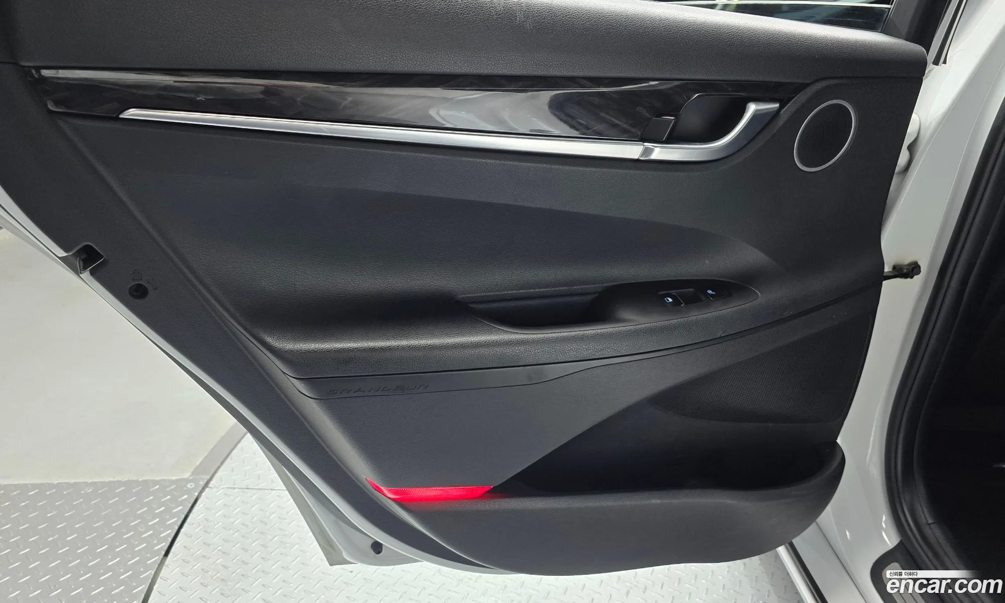 Hyundai Grandeur IG 2017 — 14