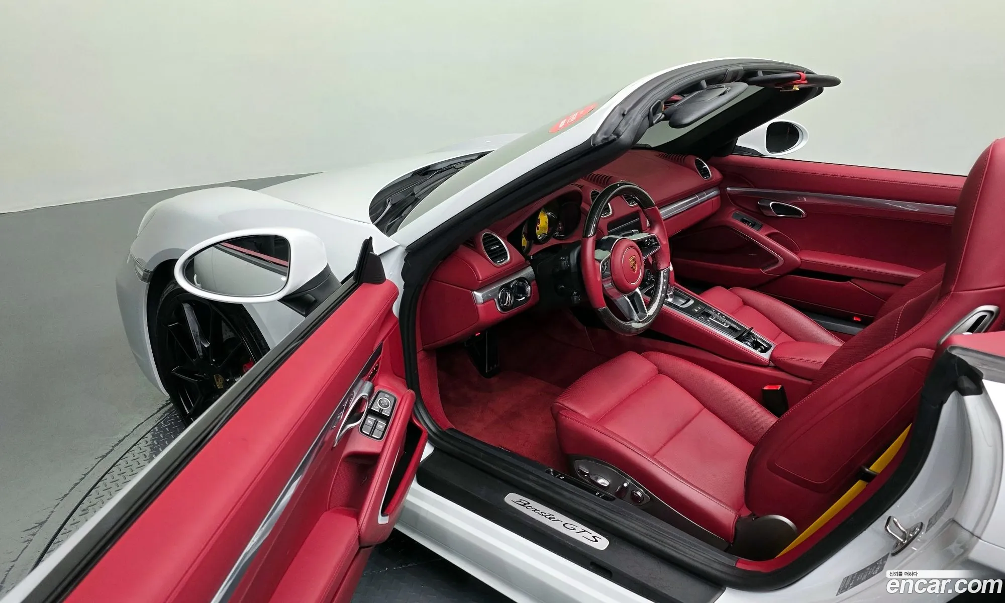 Porsche 718 Boxster 2024 WP0CD2986RK228477 — 28