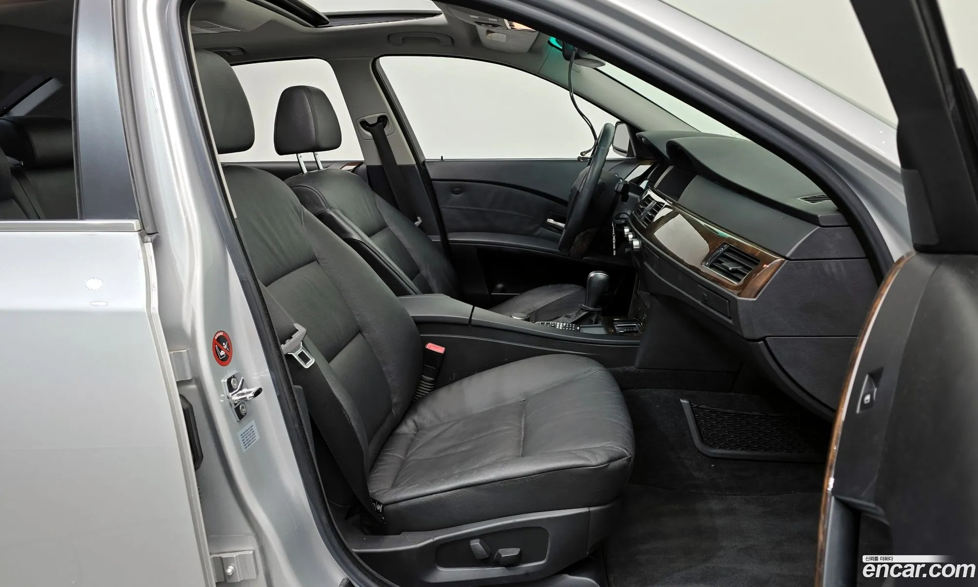 BMW 5 Series 2006 — 17