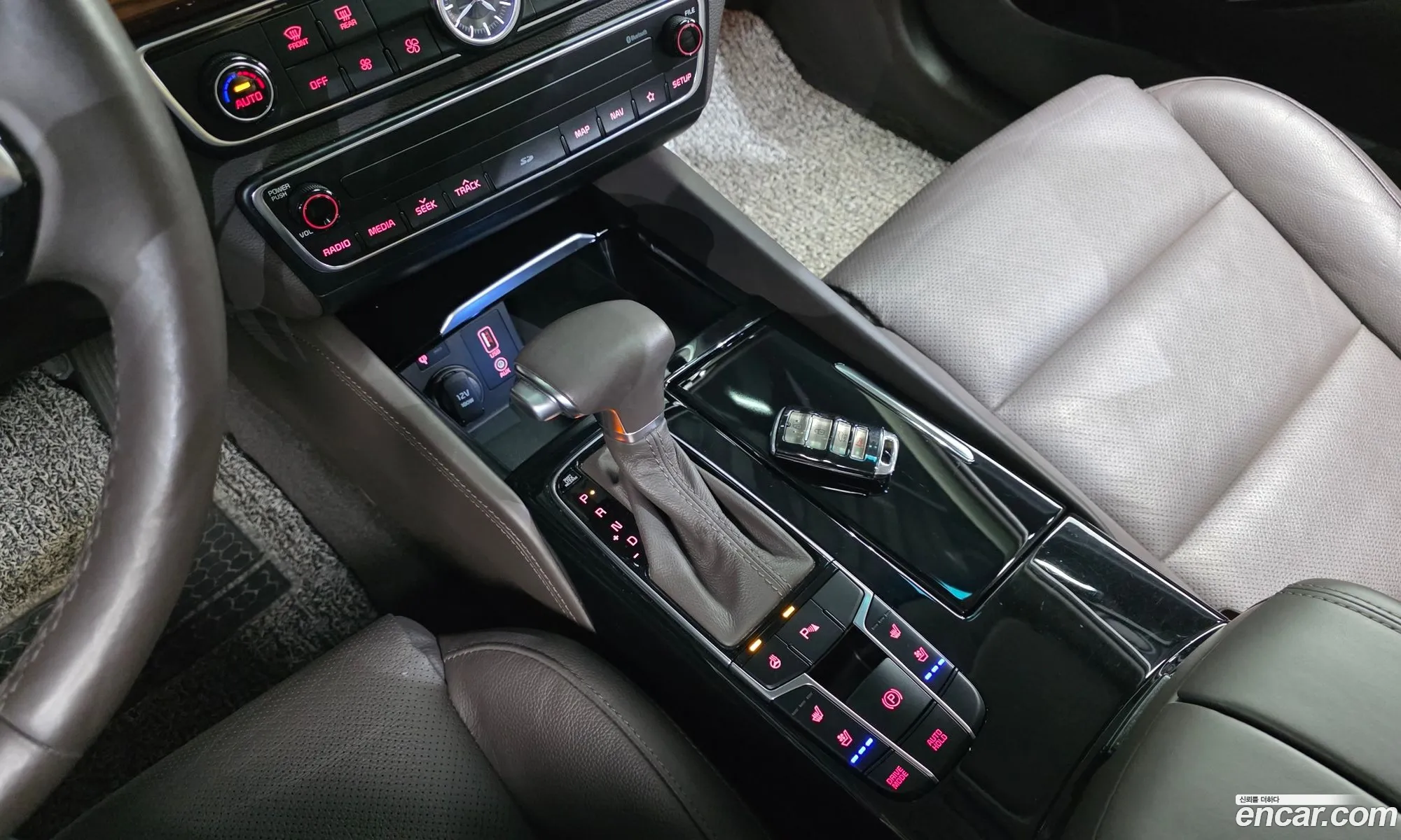 Kia K7 2017 — 13