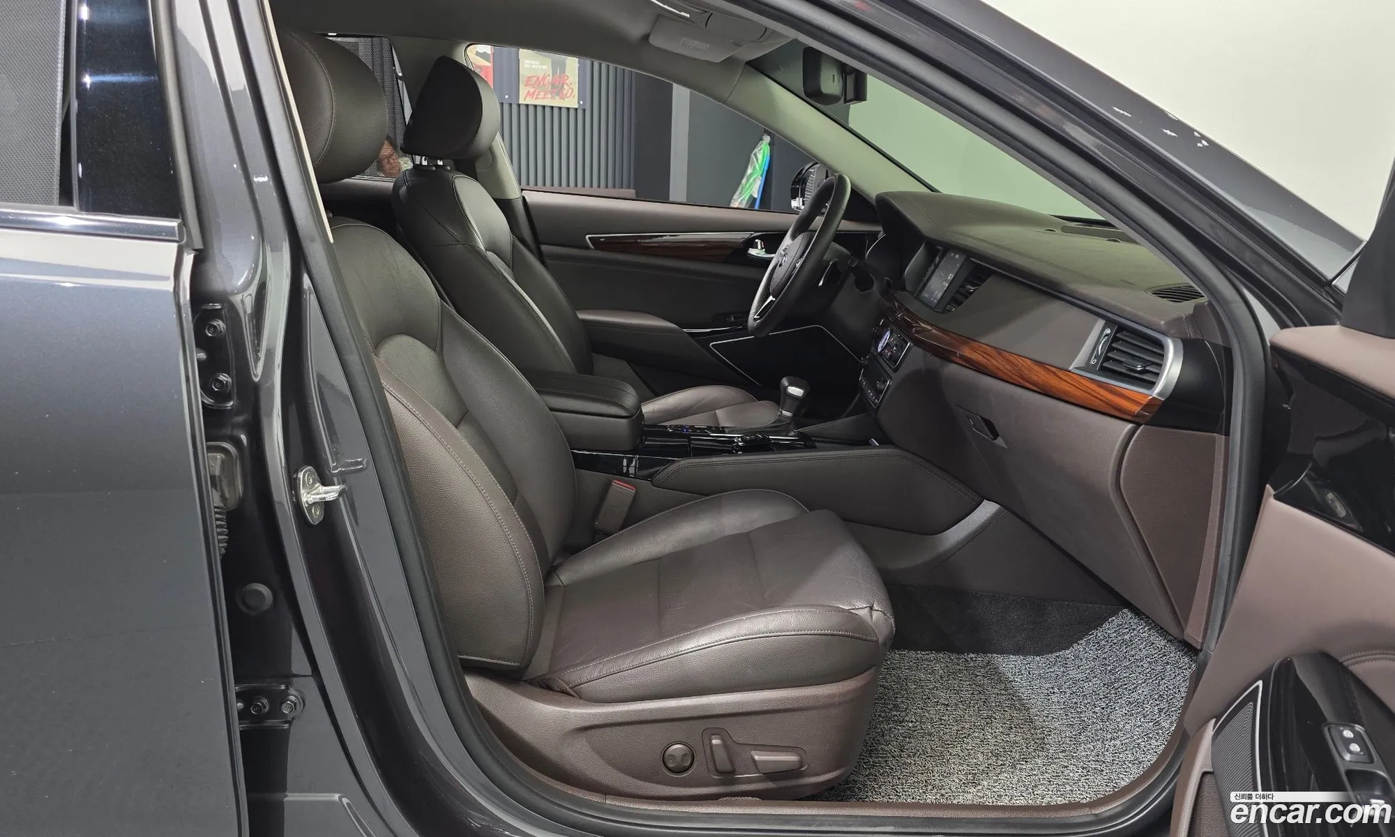 Kia K7 2017 — 29
