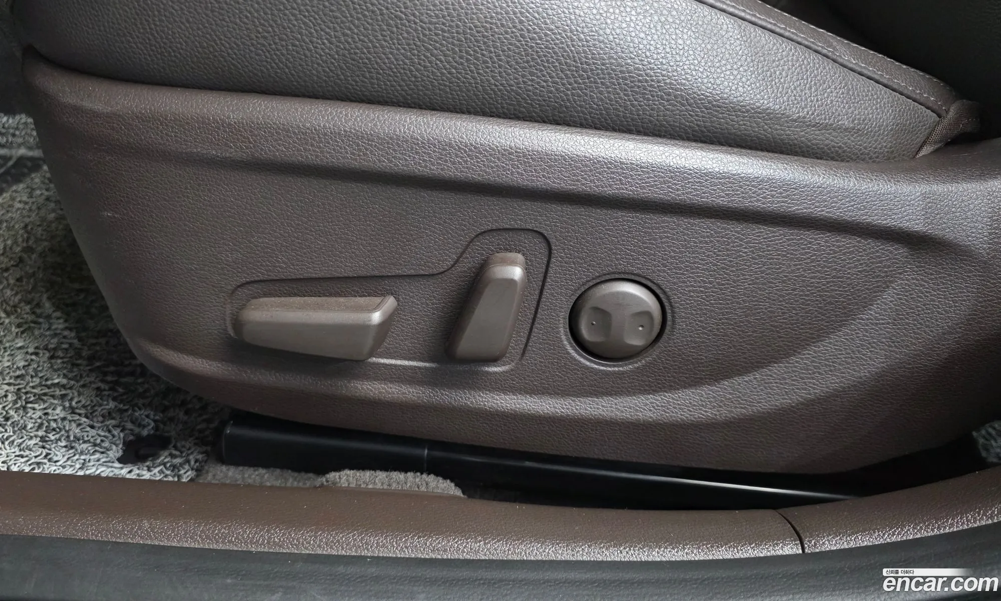 Kia K7 2017 — 24