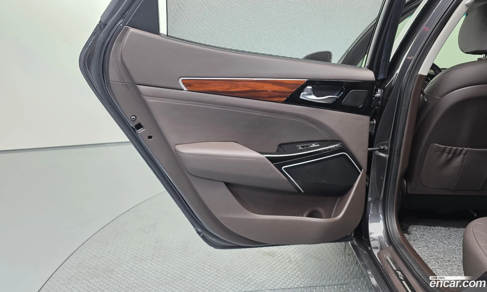 Kia K7 2017 — 14