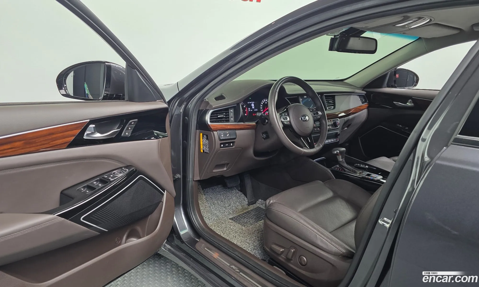 Kia K7 2017 — 10