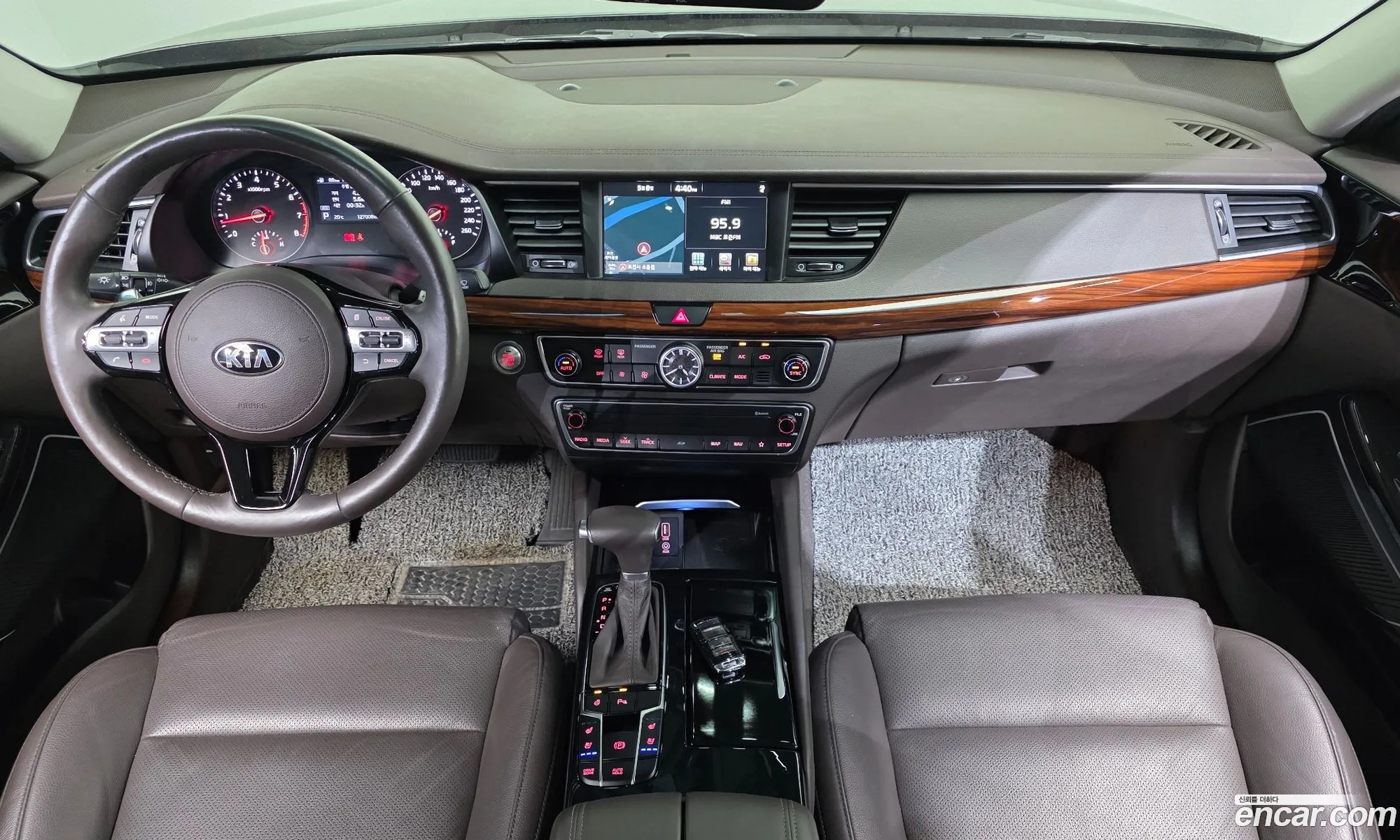 Kia K7 2017 — 23
