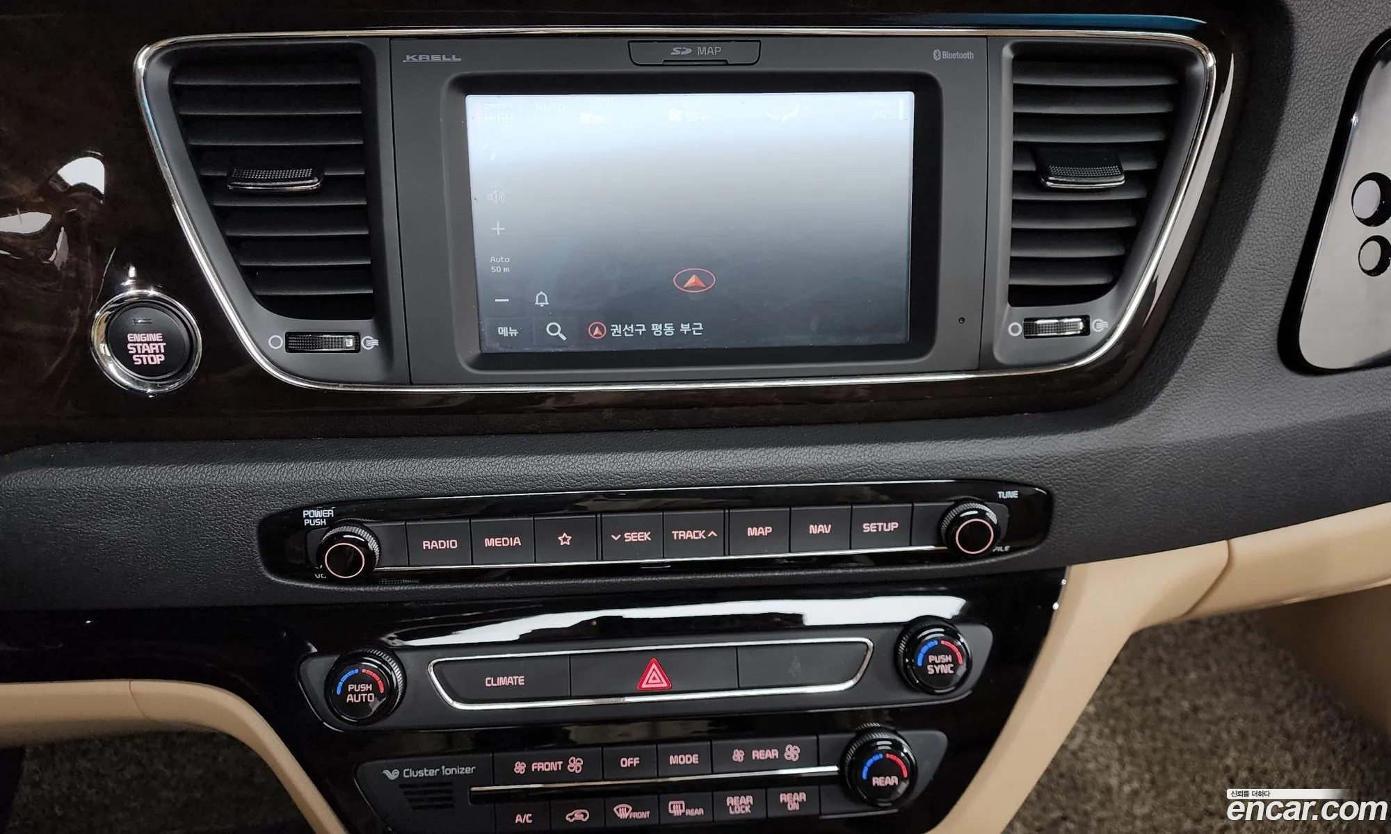 Kia Carnival 2018 — 23