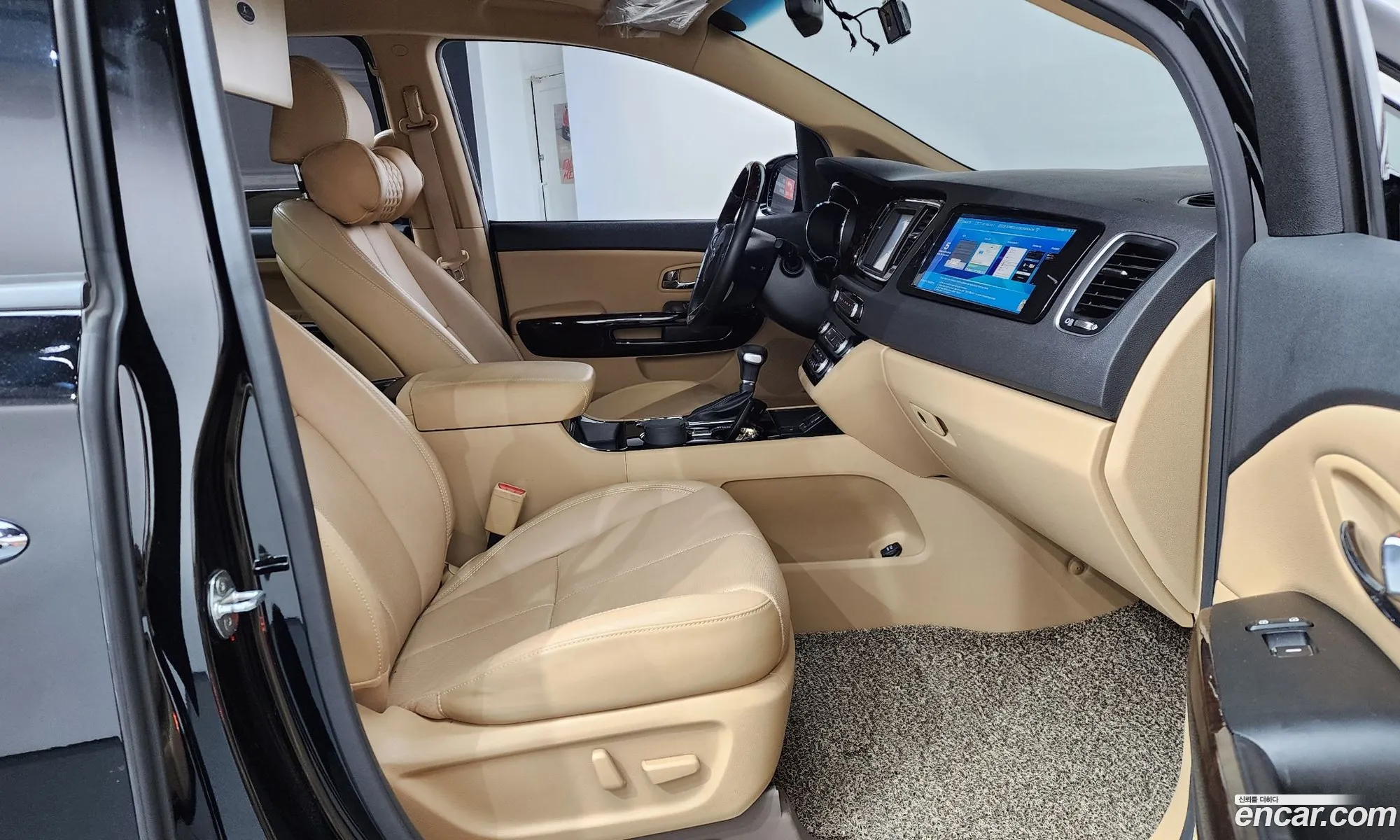 Kia Carnival 2018 — 28