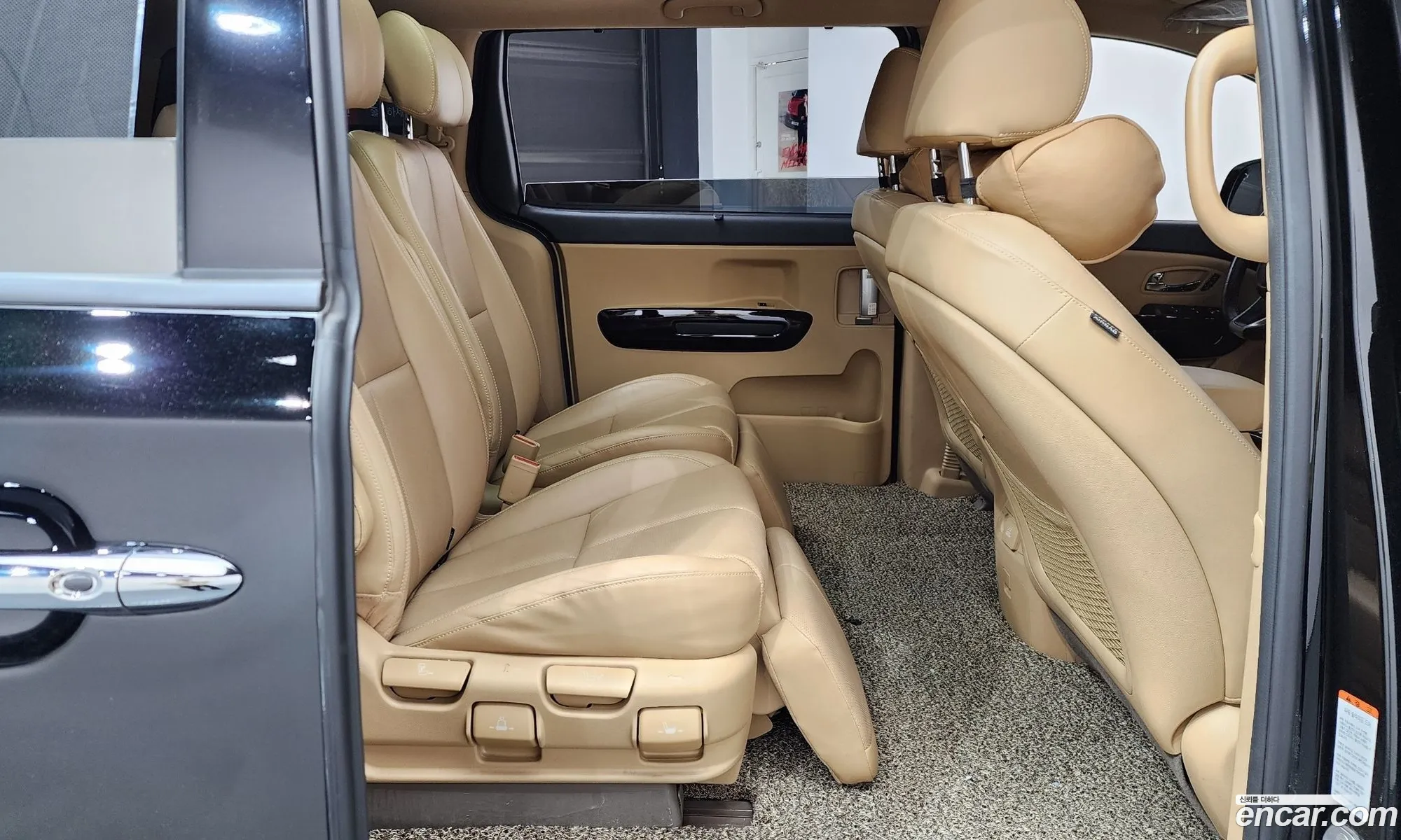 Kia Carnival 2018 — 7