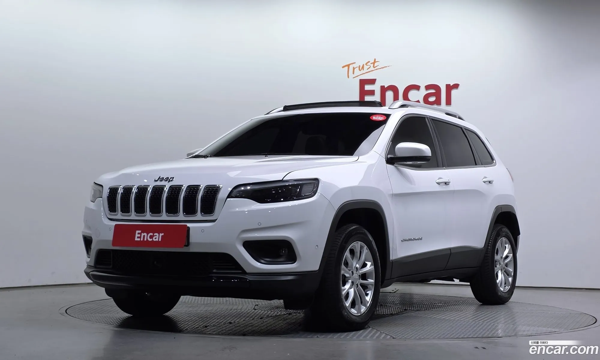 Jeep Cherokee 2019 1C4PJMCB9KD329307 — 2