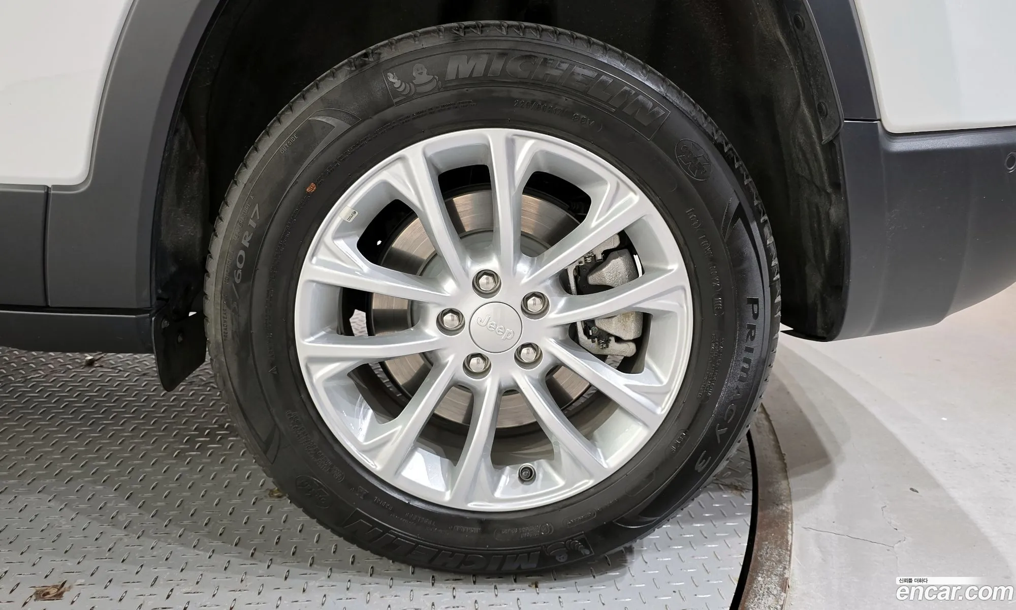 Jeep Cherokee 2019 1C4PJMCB9KD329307 — 14