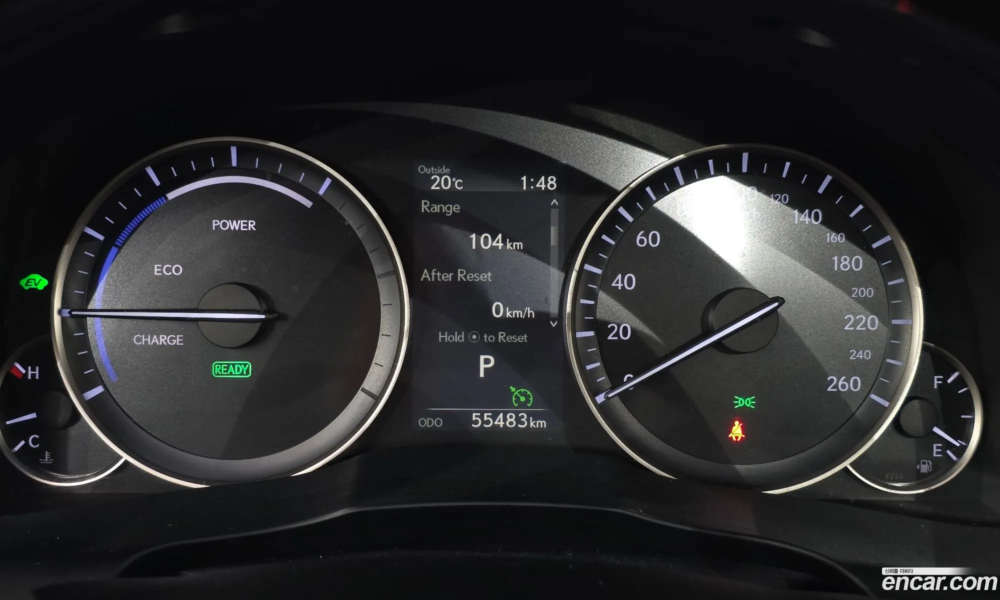 Lexus ES300h 2017 — 14