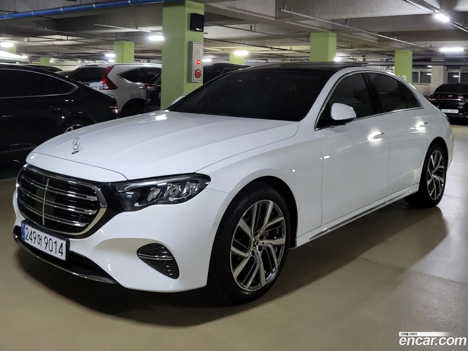 Mercedes-Benz E-Class W214 2025 — 12