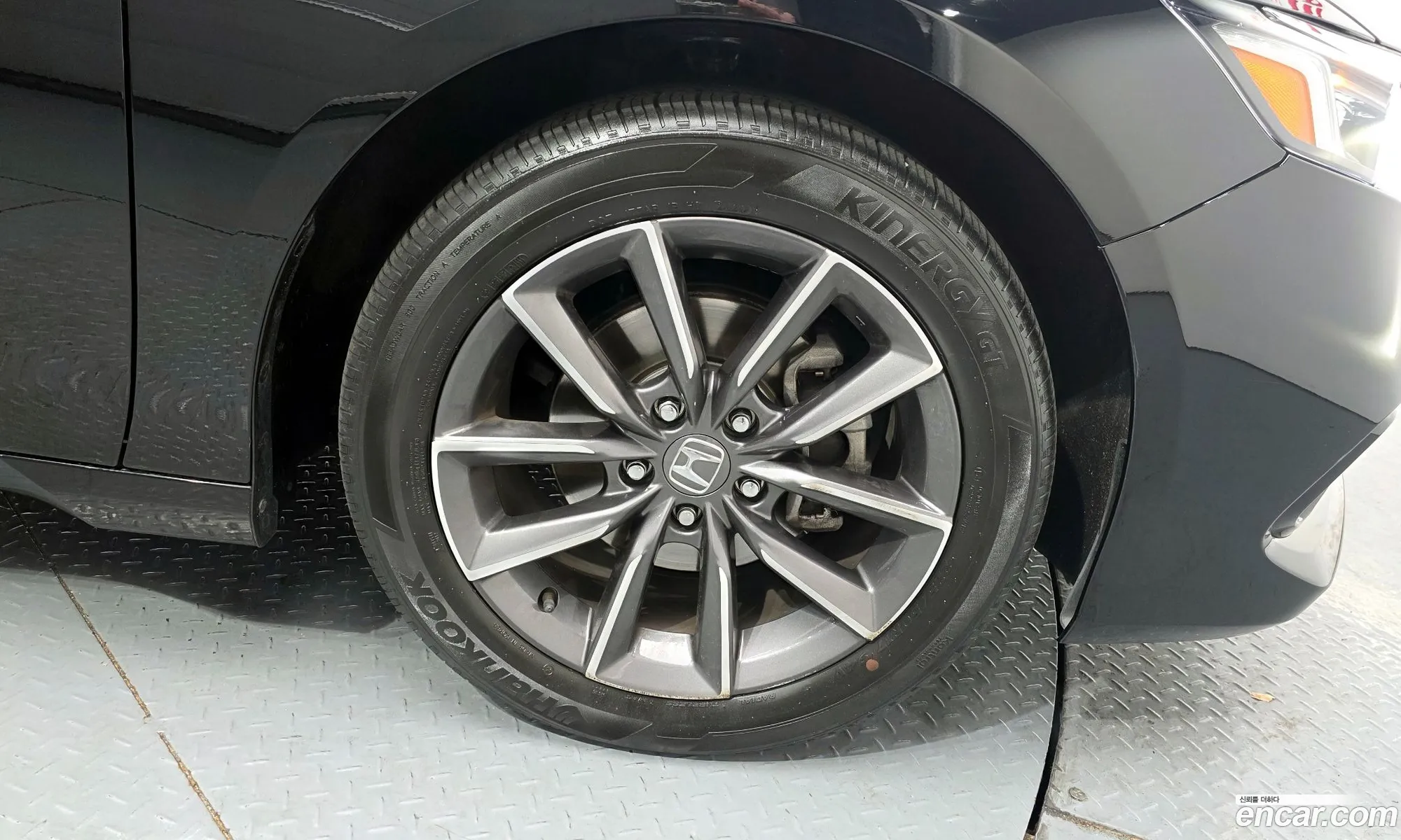 Honda Accord 10th Gen 2021 — 27