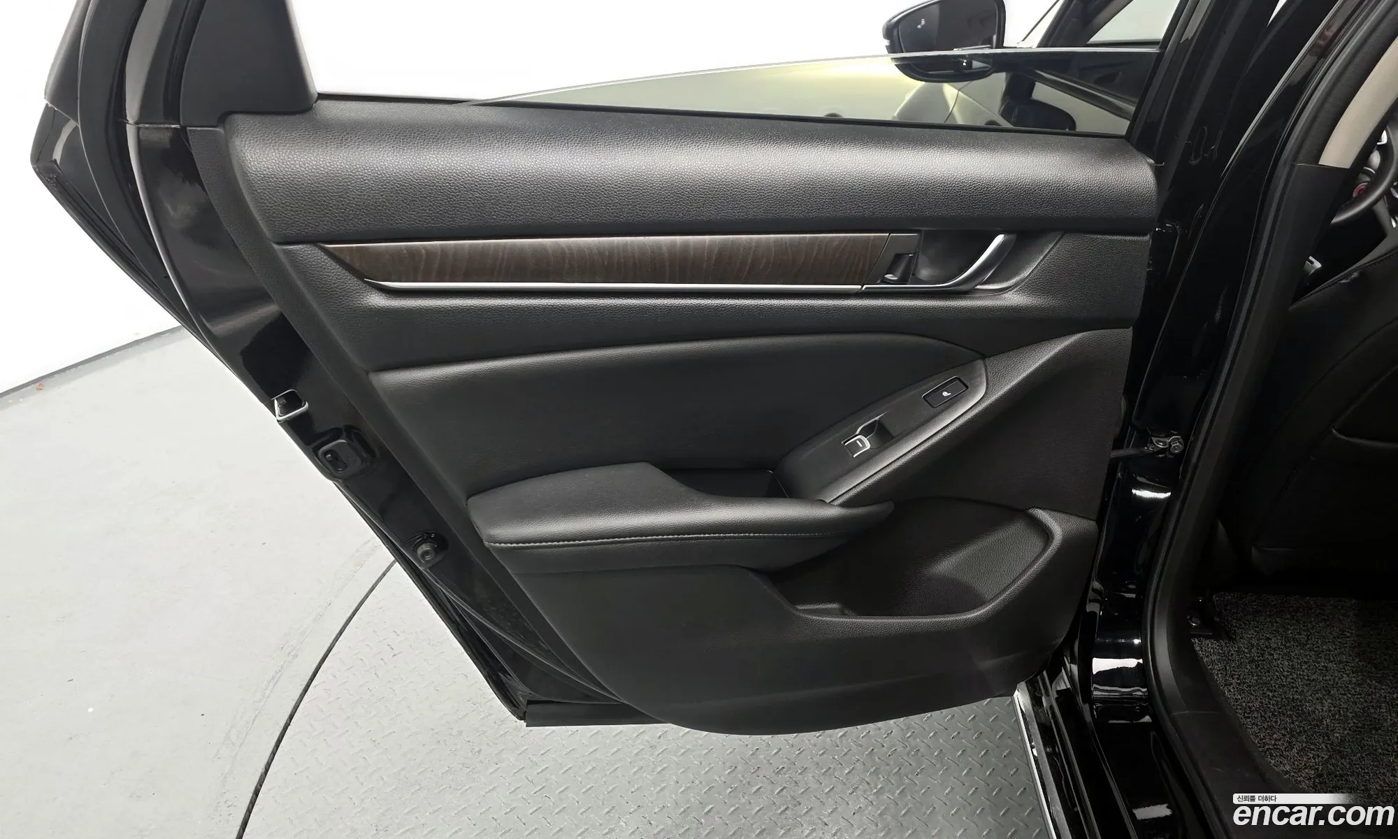 Honda Accord 10th Gen 2021 — 5