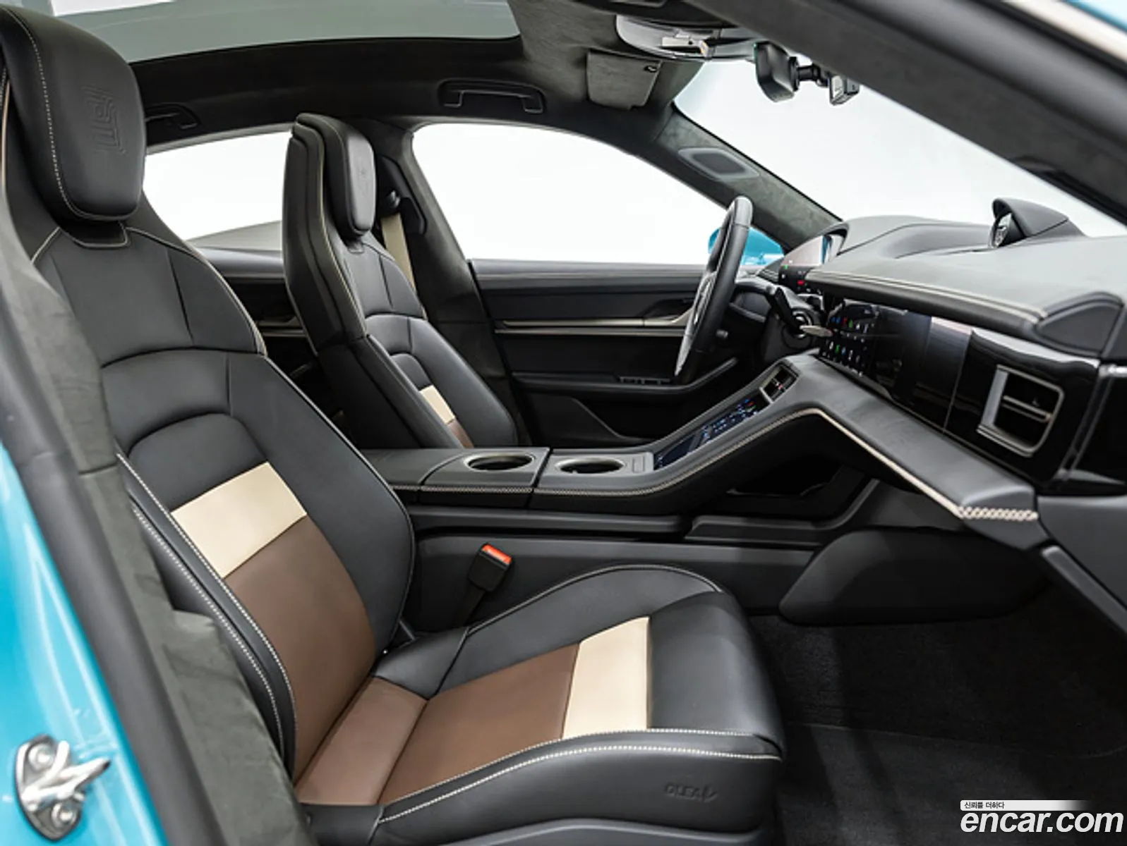 Porsche Taycan 2025 — 5