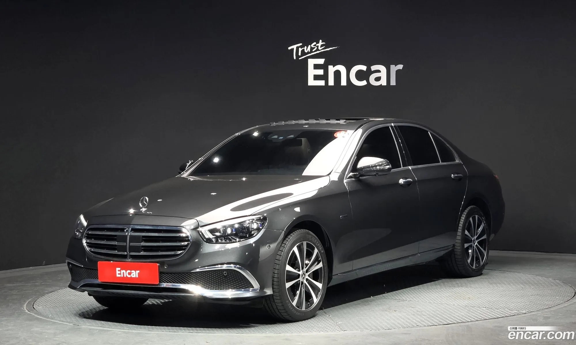 Mercedes-Benz E-Class W213 2021 — 28
