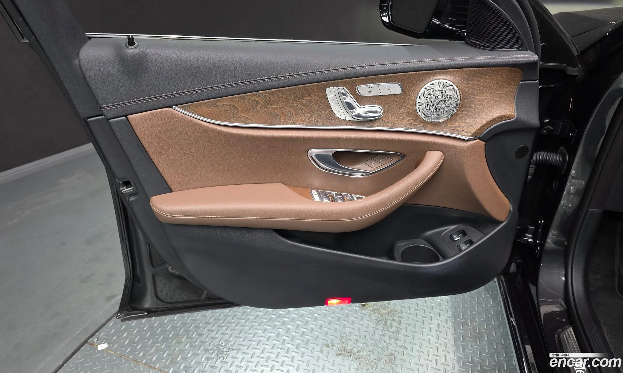 Mercedes-Benz E-Class W213 2021 — 12