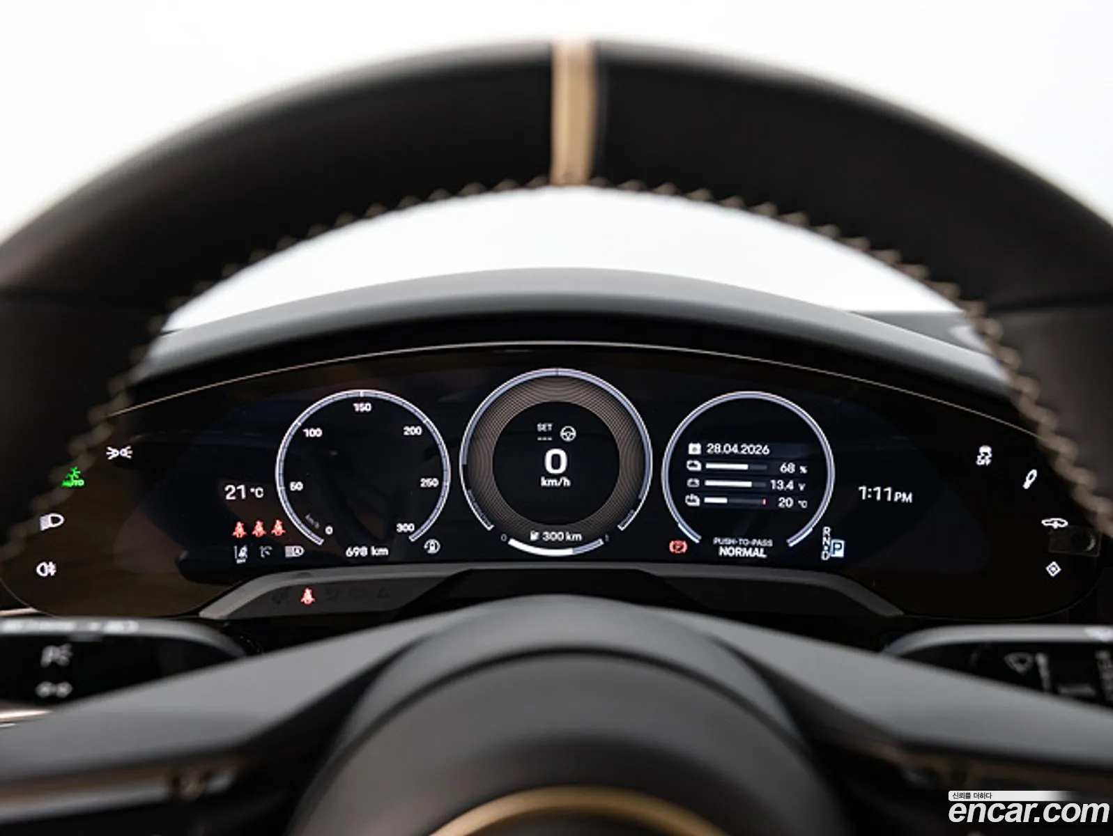 Porsche Taycan 2025 — 12
