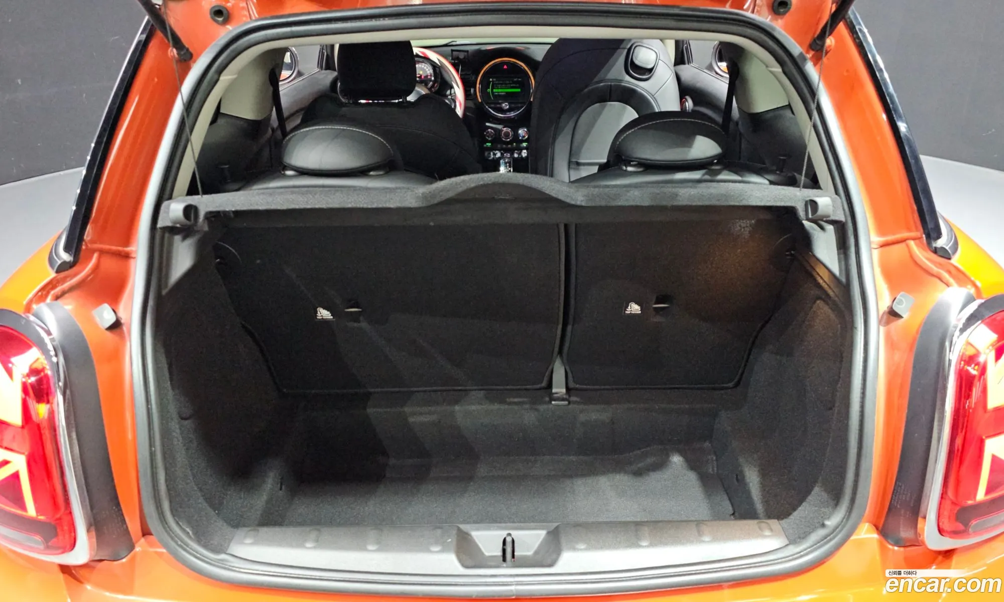 Mini Cooper D 2019 — 18