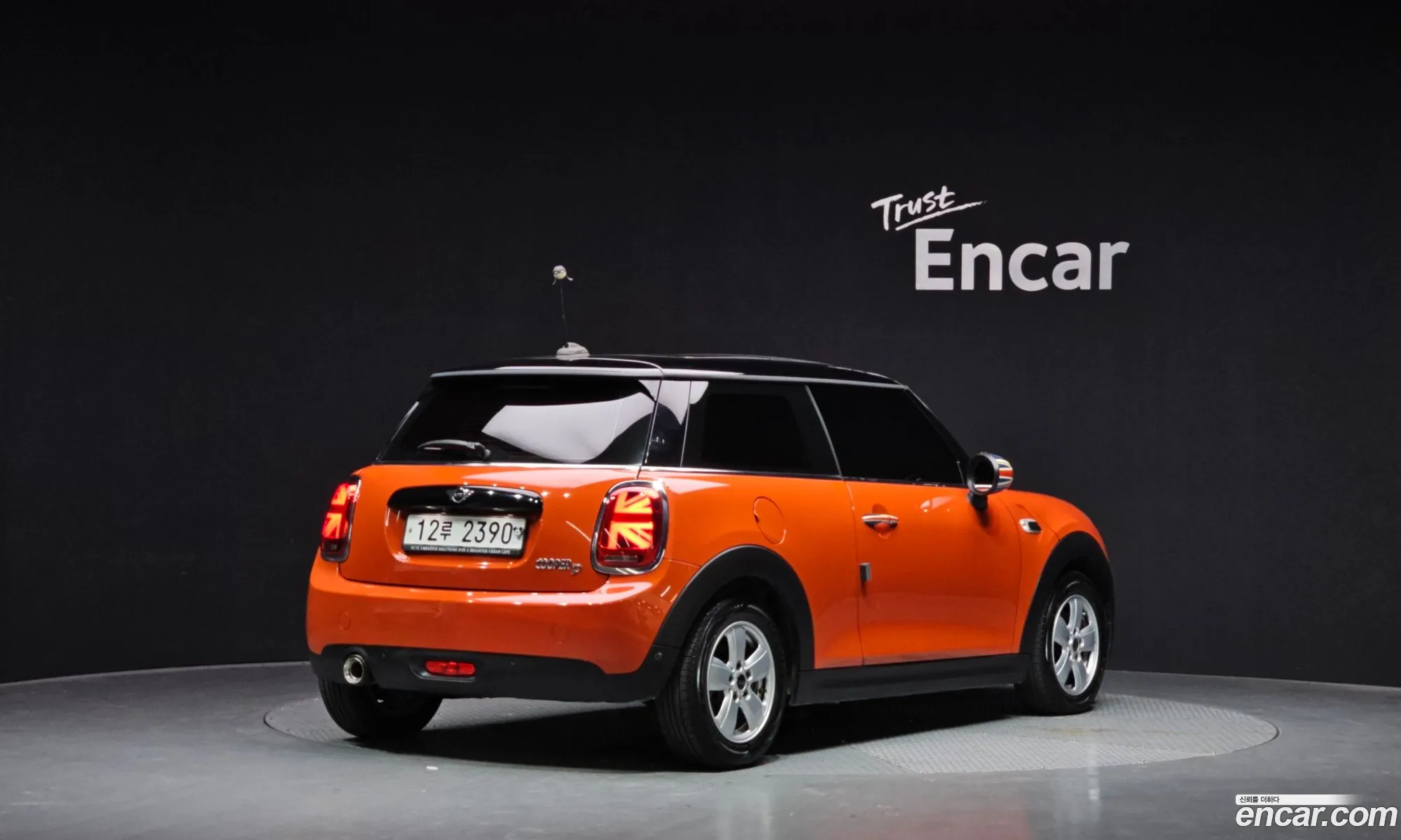 Mini Cooper D 2019 — 12