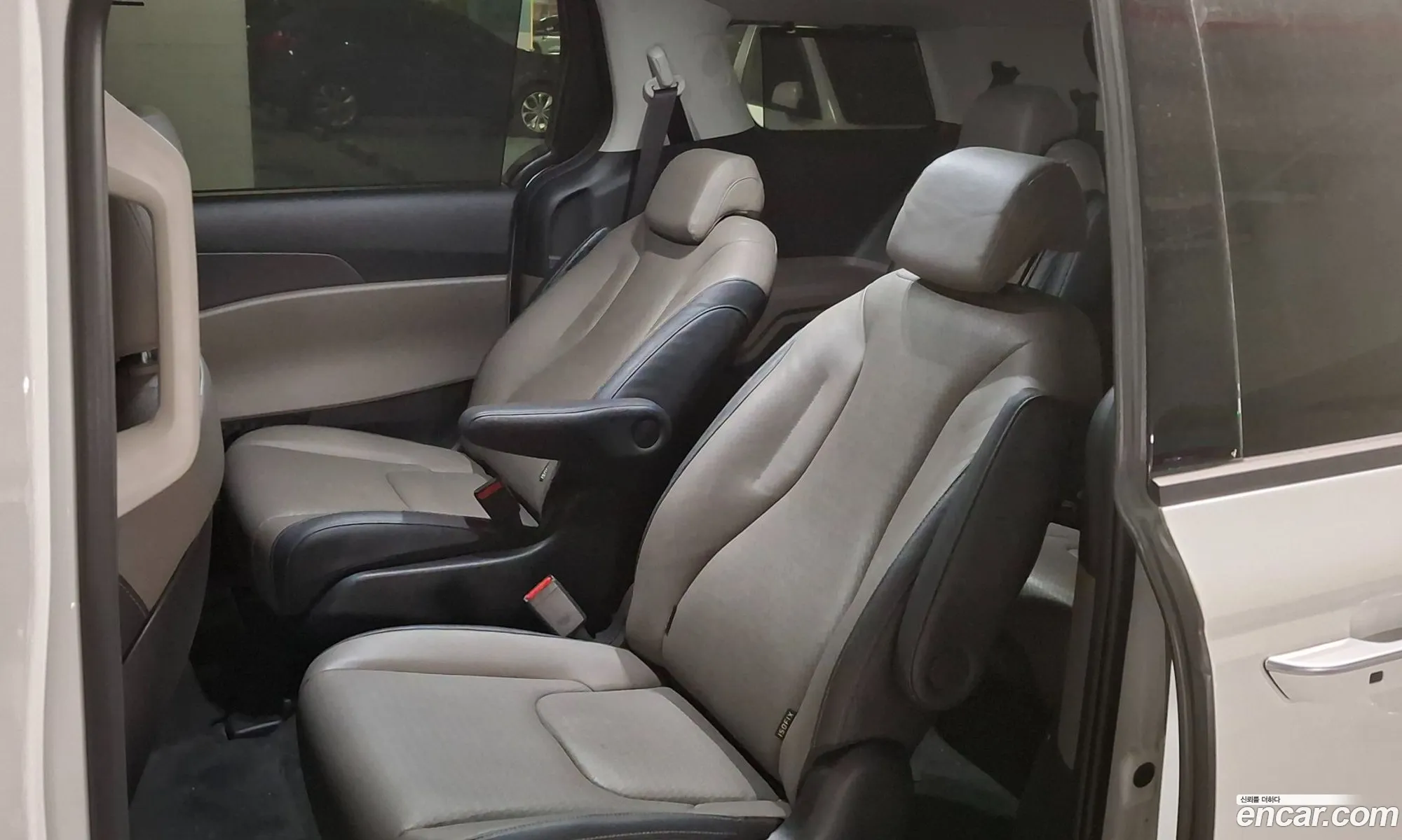 Kia Carnival 2024 — 6