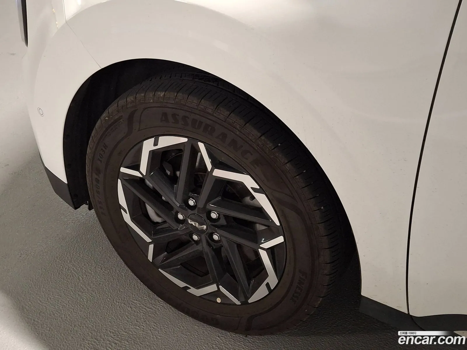 Kia Carnival 2024 — 17