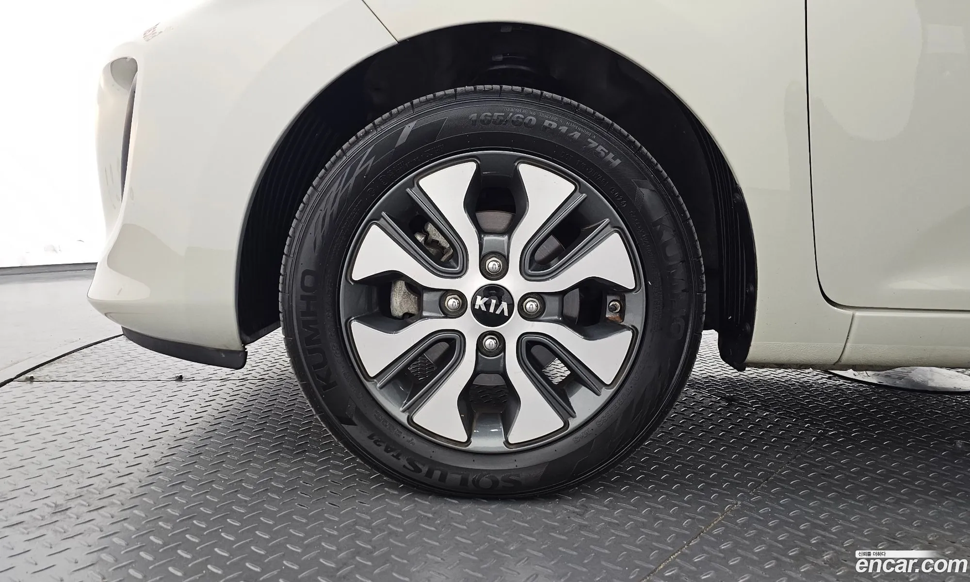 Kia Morning 2015 — 18
