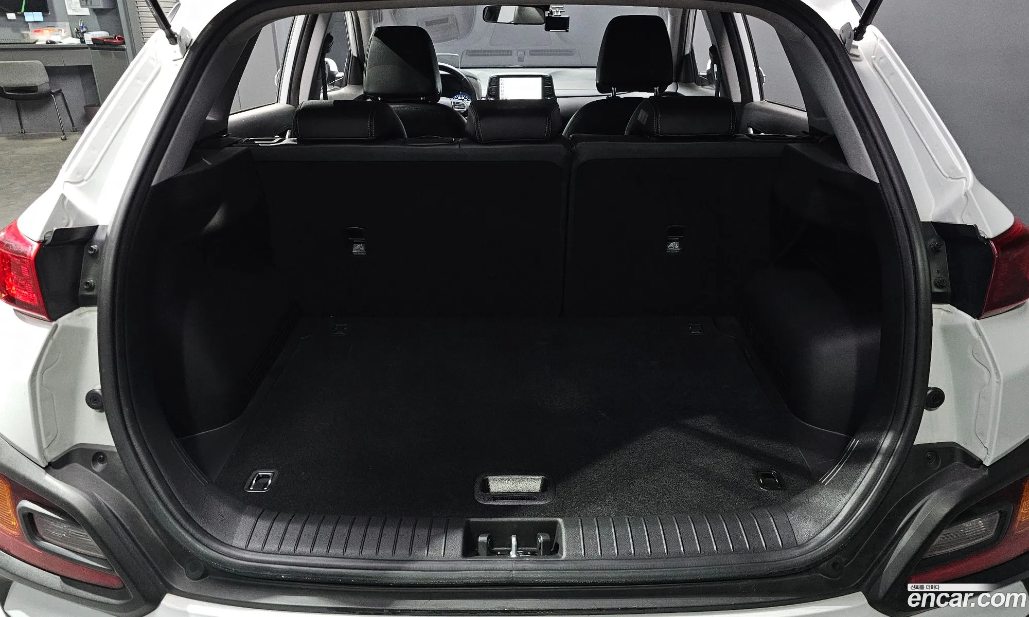 Hyundai Kona 2017 — 17