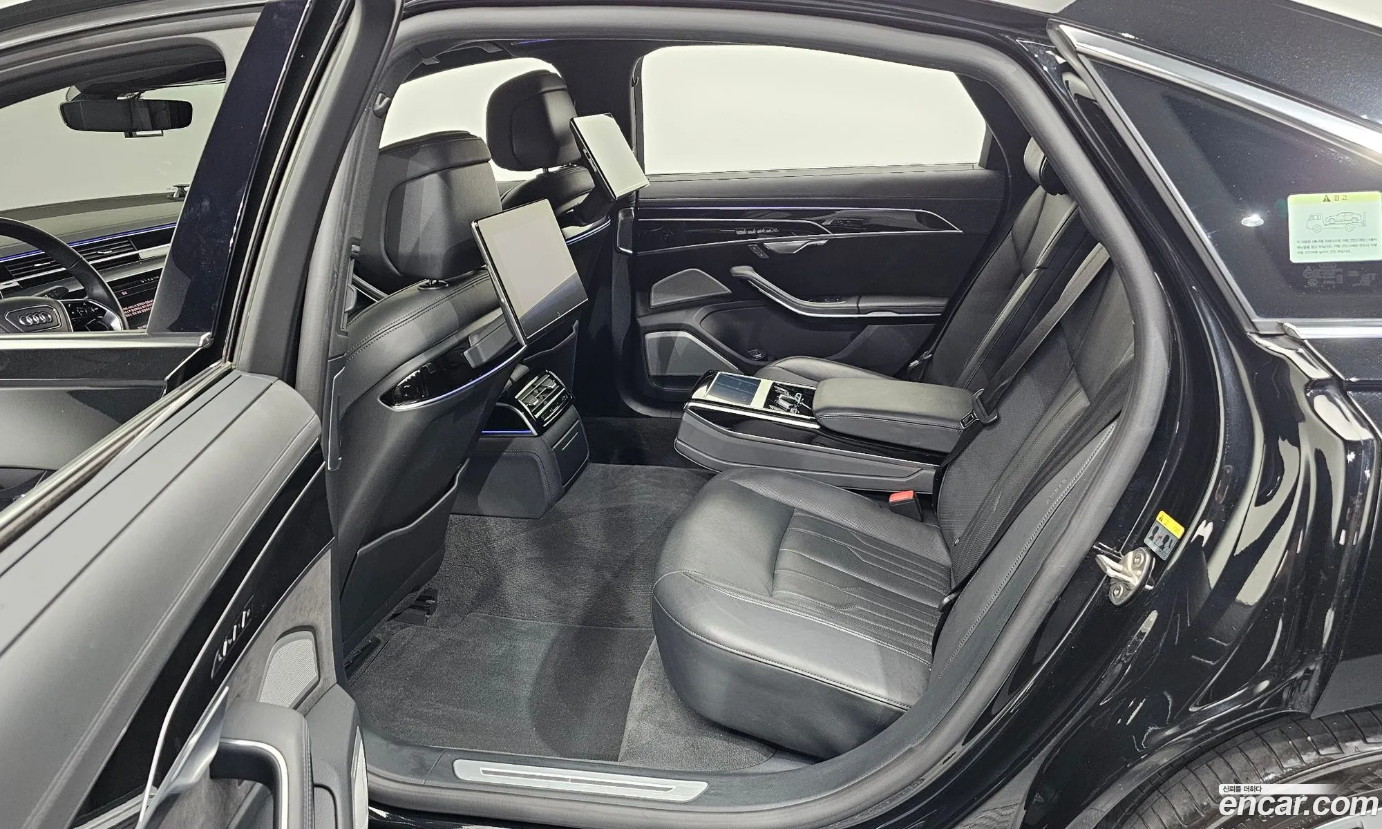 Audi A8 2021 WAUZZZF84MN032714 — 10