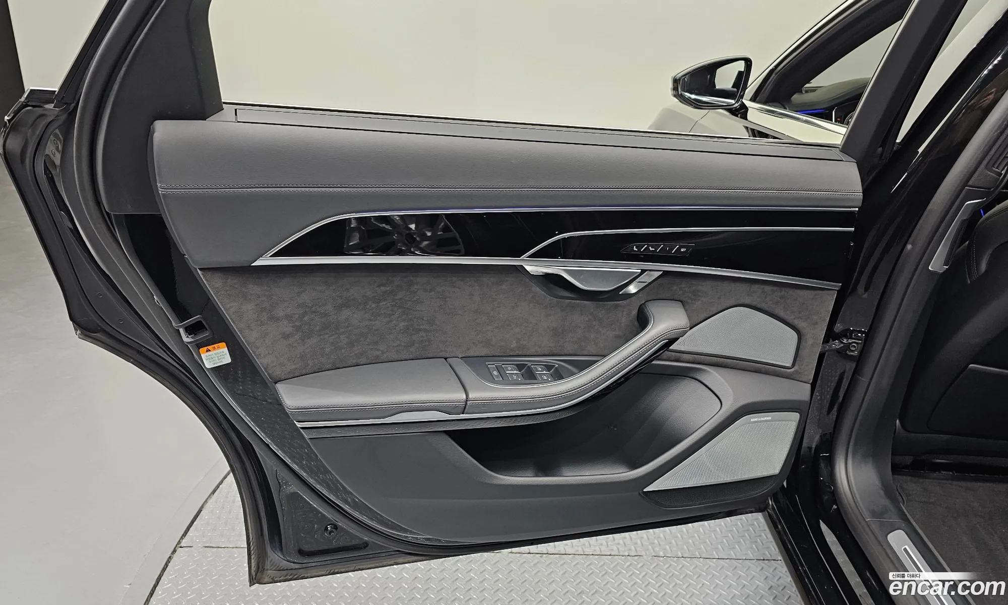Audi A8 2021 WAUZZZF84MN032714 — 8