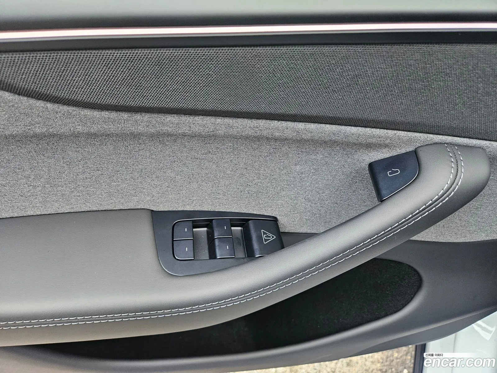 Tesla Model Y 2026 — 4
