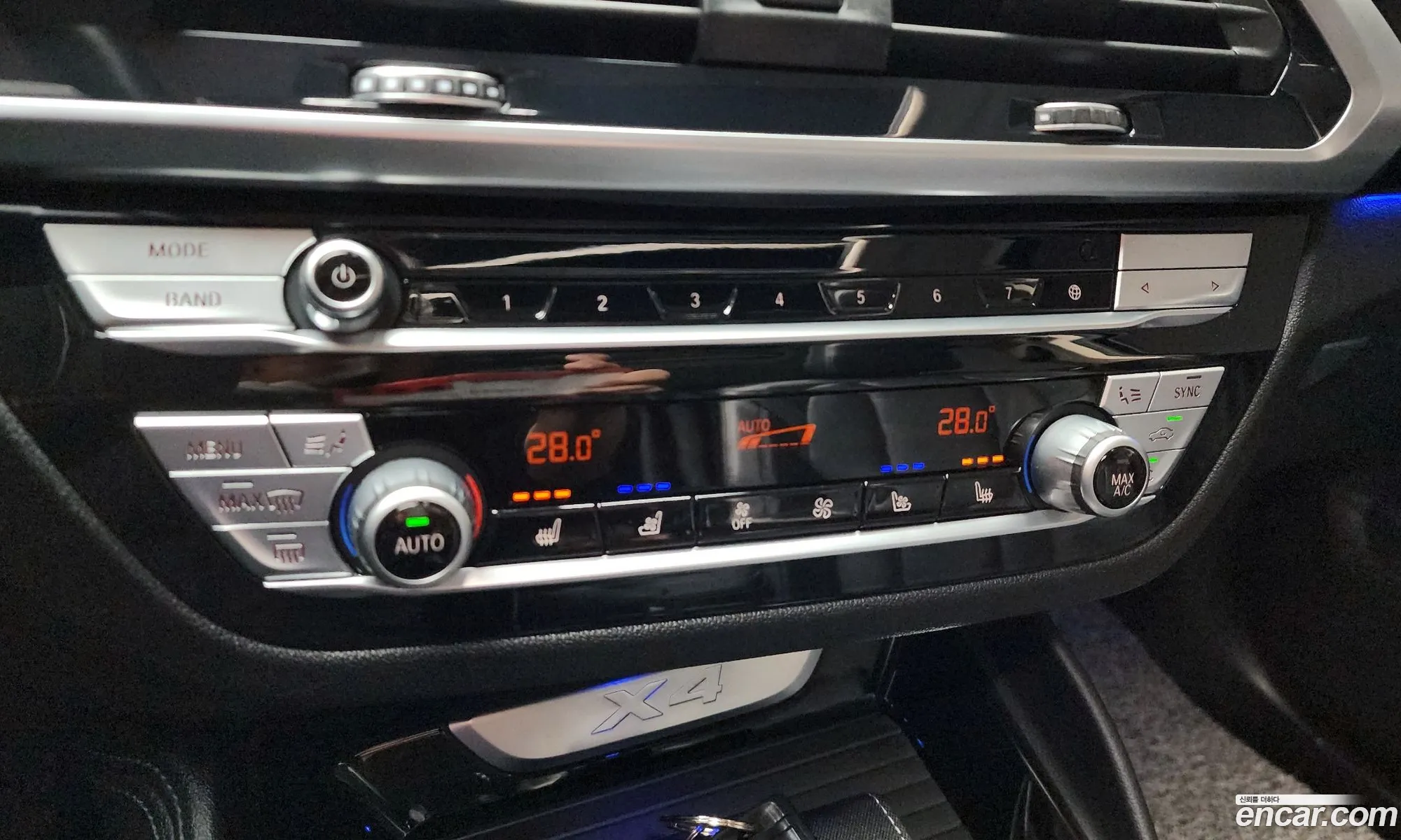 BMW X4 2021 WBA2V9102M9G22310 — 32