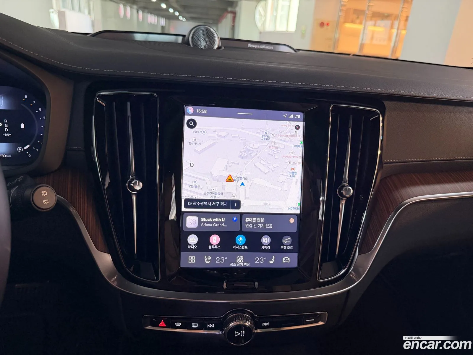 Volvo V60 Cross Country 2025 — 8