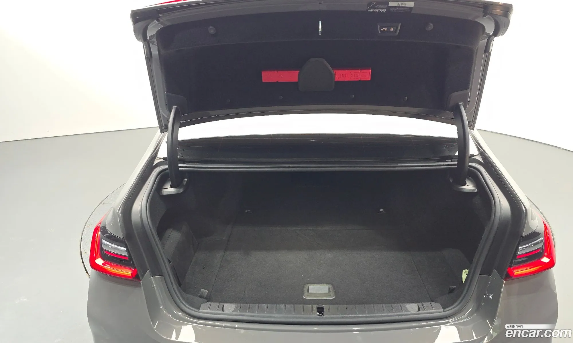 BMW 7 Series 2021 WBA7D6104MCG21184 — 14