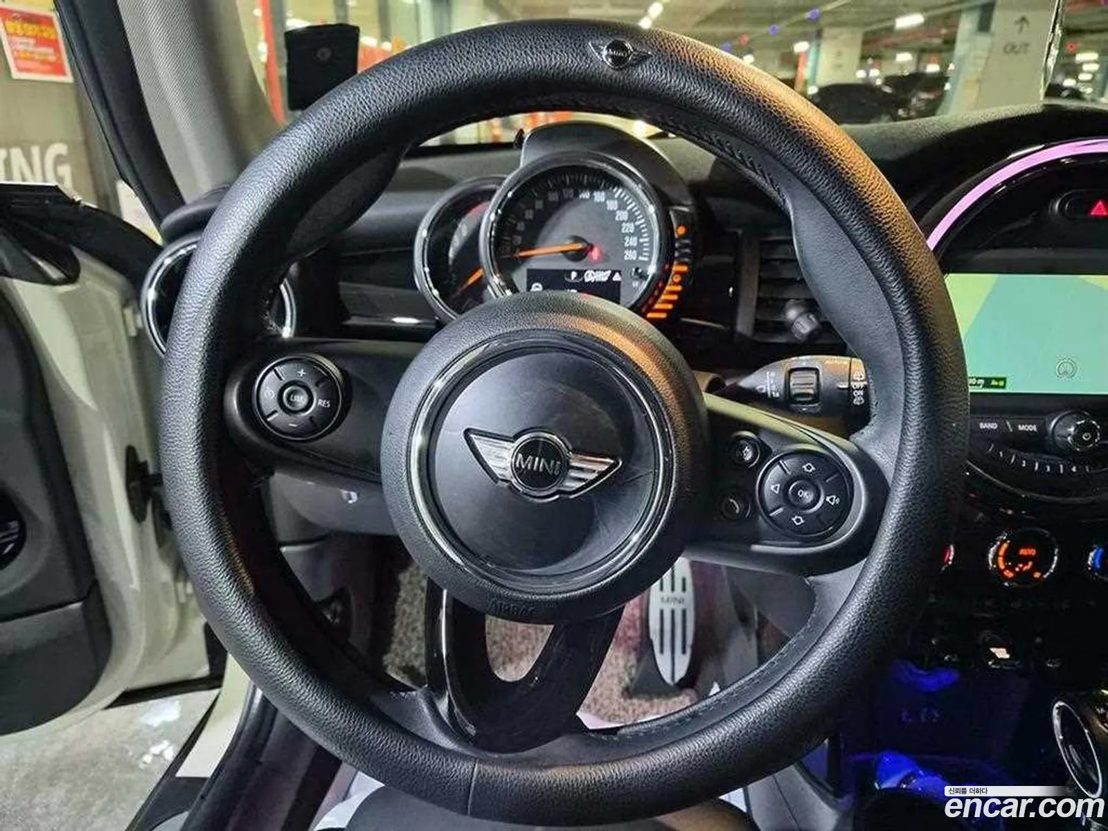 Mini Cooper 2014 — 15