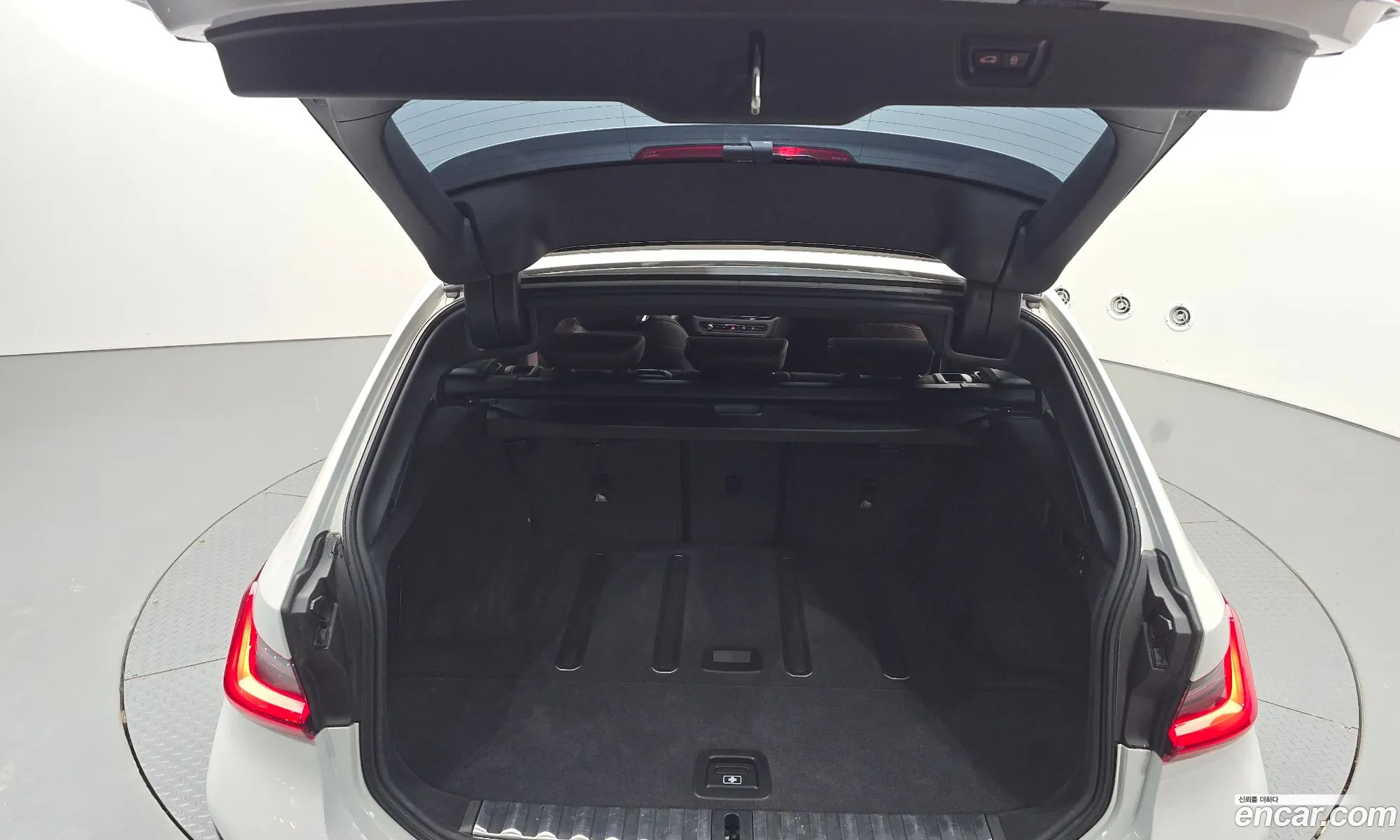 BMW 3 Series 2025 — 2