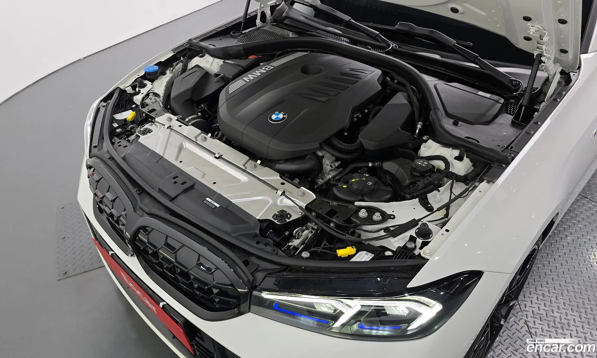 BMW 3 Series 2025 — 16